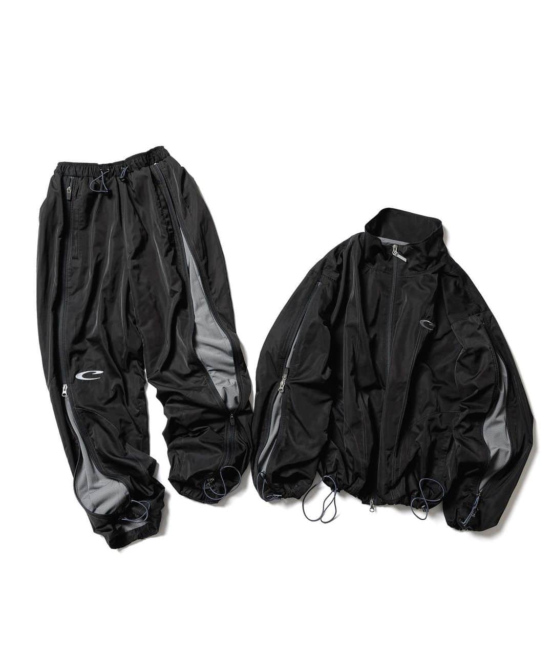 FLAGSTUFFのインスタグラム：「@cpg.fs   ・CPG ZIP LINE JACKET  ￥29,700-  ・CPG ZIP LINE  PANTS  ￥24,970-  11/8(Wed) 21:00   coming soon.」