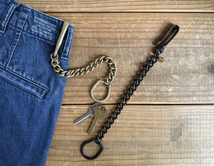 スタンダードカリフォルニアさんのインスタグラム写真 - (スタンダードカリフォルニアInstagram)「Button Worksより、完売していた「Key Chain」が入荷しました‼︎  Key chain from Button Works has restocked!!  @standardcalifornia_os  @standardcalifornia_movie  @button_works  @buttonworks.store   #standardcalifornia #スタンダードカリフォルニア #buttonworks #ボタンワークス #keychain #キーチェーン #internationalshipping #overseashipping #worldshopping #worldshoppingjp」11月7日 14時49分 - standardcalifornia