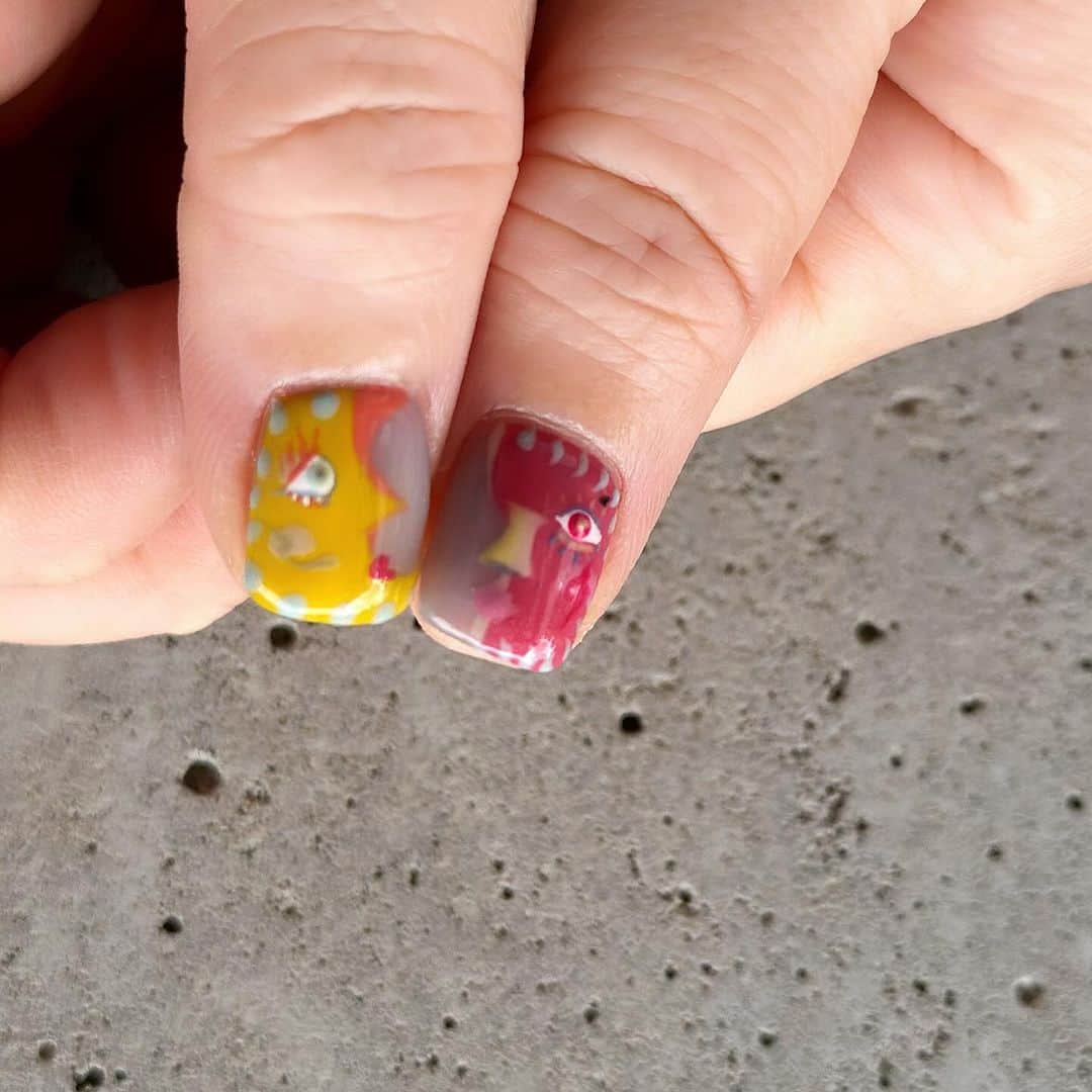 nadineNAILSさんのインスタグラム写真 - (nadineNAILSInstagram)「ありがとうございました☺︎☺︎ * * *   #ブギウギネイル #チェコ雑貨ネイル #ポップネイル  #個性派ネイル #オタクネイル#大人ネイル#大人可愛いネイル#nailart #naildesign#tgel #nailstaglam#手描きネイル#美甲#指甲#젤네일#네일아트#에일살롱」11月7日 15時10分 - nadine_nails_