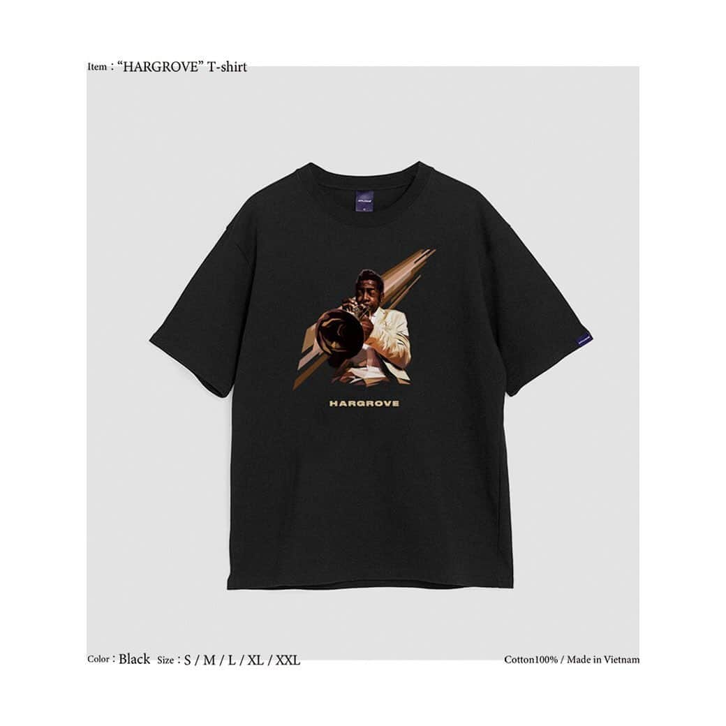 のインスタグラム：「映画『ロイ・ハーグローヴ 人生最期の音楽の旅』と<APPLEBUM>とのコラボ企画 「”HARGROVE” T-Shirt」  11月17日(金)から始まる映画『ロイ・ハーグローヴ 人生最期の音楽の旅』の公開を記念して、コラボレーションTシャツを販売致します。 澁谷忠臣氏による直線のみで構成された独特なタッチで表現したグラフィックを落とし込みました。  =================  「ロイ・ハーグローヴ」 若くしてソニー・ロリンズ、オスカー・ピーターソン、ハービー・ハンコックなどの巨匠に起用される一方、 自身のバンド「ロイ・ハーグローヴ・クインテット」を率いて活躍。  さらに、エリカ・バドゥ、ディアンジェロ、クエストラヴ、モス・デフ(ヤシーン・ベイ)など、 同世代の R&B／ヒップホップのアーティストと交流し、 “ネオソウル”と呼ばれた新しいブラック・ミュージックの潮流の創出に貢献した。  そして、プロジェクト「RH ファクター」では、ジャズと R&B／ヒップホップを本格的に繋ぐ先駆者となり、 ロバート・グラスパーに連なる現代ジャズ・シーンの礎を築いた。  =================  詳細はオフィシャルWEBサイトのFEATUREページをご覧ください。  @applebum_tokyo @hargrovedocumentary #applebum #hargrove」