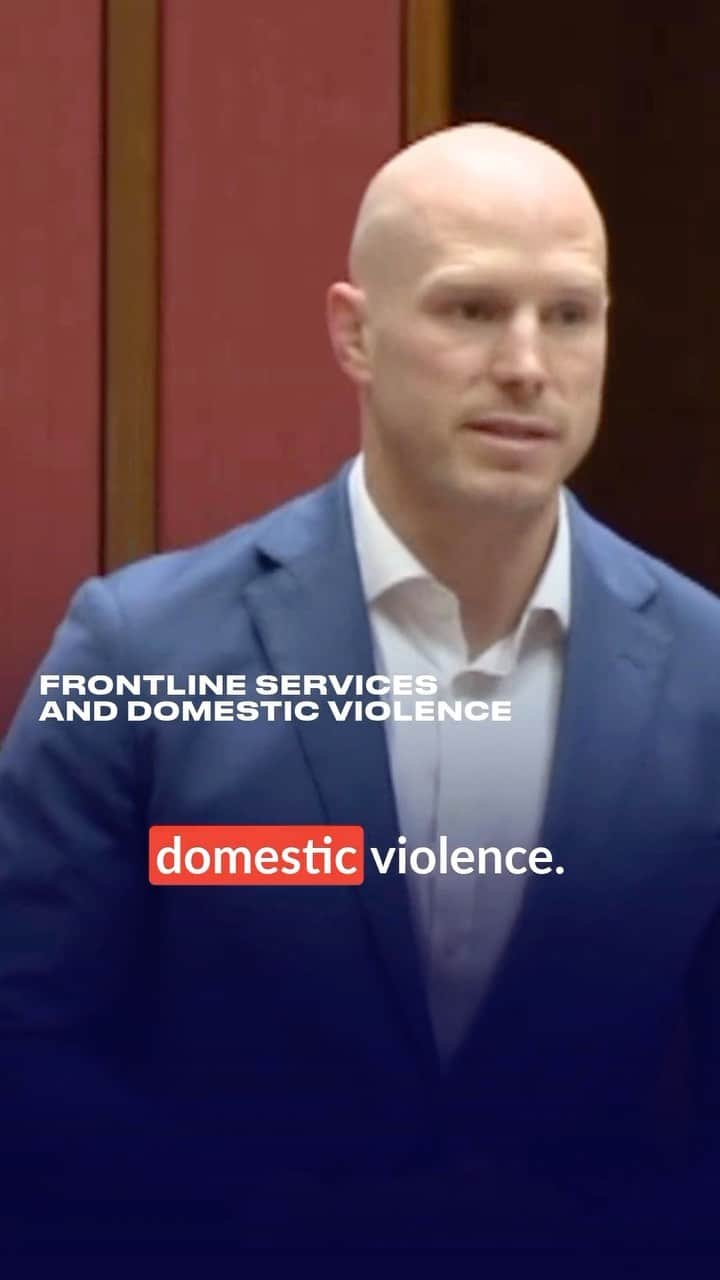 デビッド・ポーコックのインスタグラム：「With frontline services under strain & CBR Hospital staff telling me they’re having to discharge survivors of family & domestic violence into homelessness because we’ve run out of funding for crisis accommodation, I’m calling on the Govt to urgently step in with additional funding.」