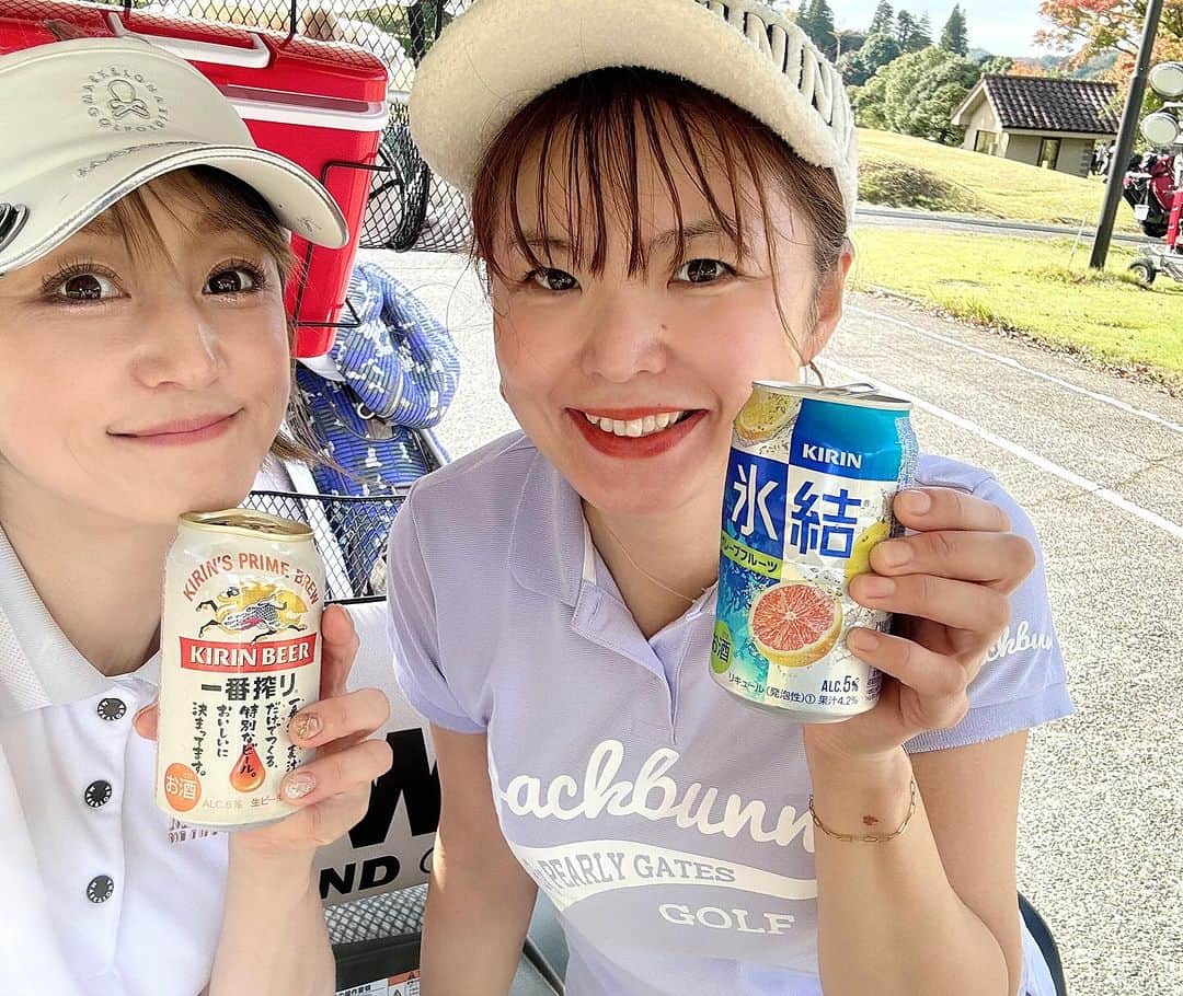 柑谷あゆみのインスタグラム：「ちぃちゃんのゴルフコンペ⛳️ 相変わらず上手だった😍 誕生日プレゼントまでありがとう💕 終わってからちぃちゃんのお店に @chiiiii_713  楽しい1日をありがとう🫶  #ベルセルバカントリークラブ市原コース  #ゴルフコンペ #ゴルフウェア #markandlona  #マークアンドロナ #ゴルフ女子 #golf  #golfing  #golflife  #golfgirl  #instagolf  #golfer #골프 #골프웨어 #กอล์ฟ  #ゴルフ好きな人と繋がりたい」