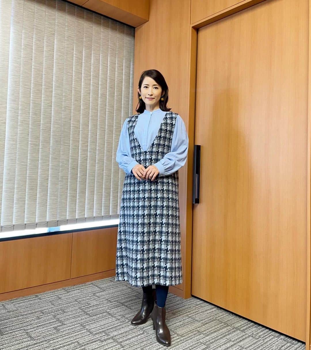 江口ともみさんのインスタグラム写真 - (江口ともみInstagram)「ゴゴスマ衣装✨  #cbc#ゴゴスマ #衣装」11月7日 16時58分 - tomomin.eguchi
