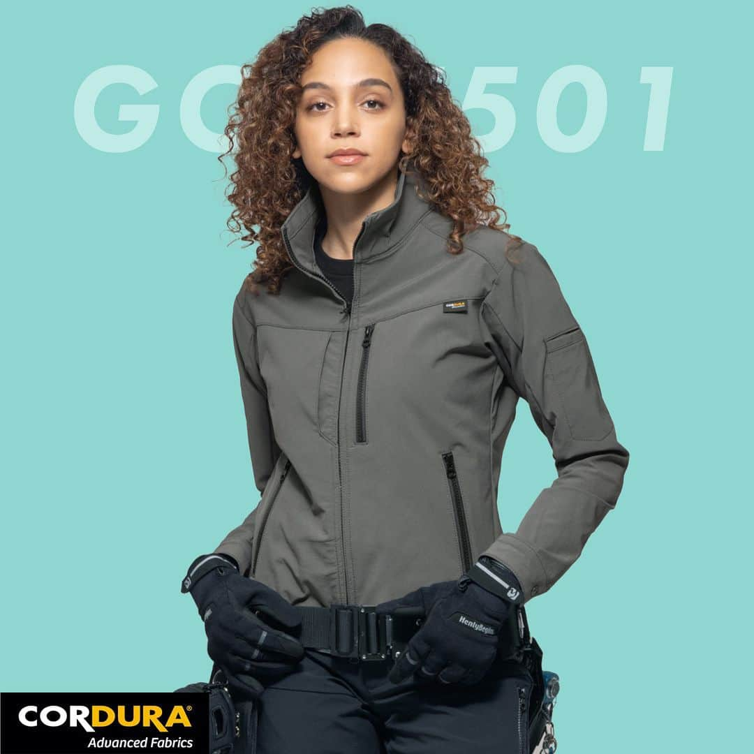 CORDURA®(コーデュラ®)日本版公式アカウントさんのインスタグラム写真 - (CORDURA®(コーデュラ®)日本版公式アカウントInstagram)「優れた素材使いと感性を高める加工、MODEの要素を加えて、こだわりのディテールに完成されたシルエットの次世代ワークウェアブランド「GRANCISCO (グランシスコ)」から 今シーズンに満を持して展開されたGC-W501シリーズが早くもワークウェア業界で話題です。 オリジナルファブリックの CORDURA® ストレッチ2layerは、圧倒的に優れた耐摩耗性を実現。タテヨコに伸びる４wayストレッチでストレスフリー。 裏面にはシルキーな肌触りのドライストレッチニットがボンディング、暖かくてしっとりした肌触りです。   ●非常に優れた引裂き、引張り強度 ●タテヨコ自由自在、4wayストレッチ ●撥水性、軽量性 ●しっとりとしてしなやかな手触り   素　材： 表側：ナイロン88％　ポリウレタン12％ 裏側：ポリエステル95％　ポリウレタン5％   カラー： 9ブラック 25オリーブ　 29チャコール   サイズ： S～5L ・ こちらの素敵なお写真は @grancisco_ , @takayaworkwear さんのお写真です。 ・ CORDURA® （コーデュラ® ）日本版公式アカウントです。CORDURA® は、耐久性に優れた素材として50年以上の実績のあるインビスタ社のファブリックブランドです。 ・ このアカウントでは、みなさんのCORDURA® を使用したプロダクトの自慢の1枚をご紹介しております。当アカウントをフォロー後、「#コーデュラジャパン」のハッシュタグをつけて投稿していただくとリポストさせていただくこともあります。みなさんの素敵な投稿をお待ちしております。 ・ #コーデュラ #cordura #コーデュラナイロン #코듀라 #タフ #耐久性 #素材 #グランシスコ #grancisco #ワークウェア #４wayストレッチ #職人 #作業着」11月7日 17時00分 - cordurabrandjp