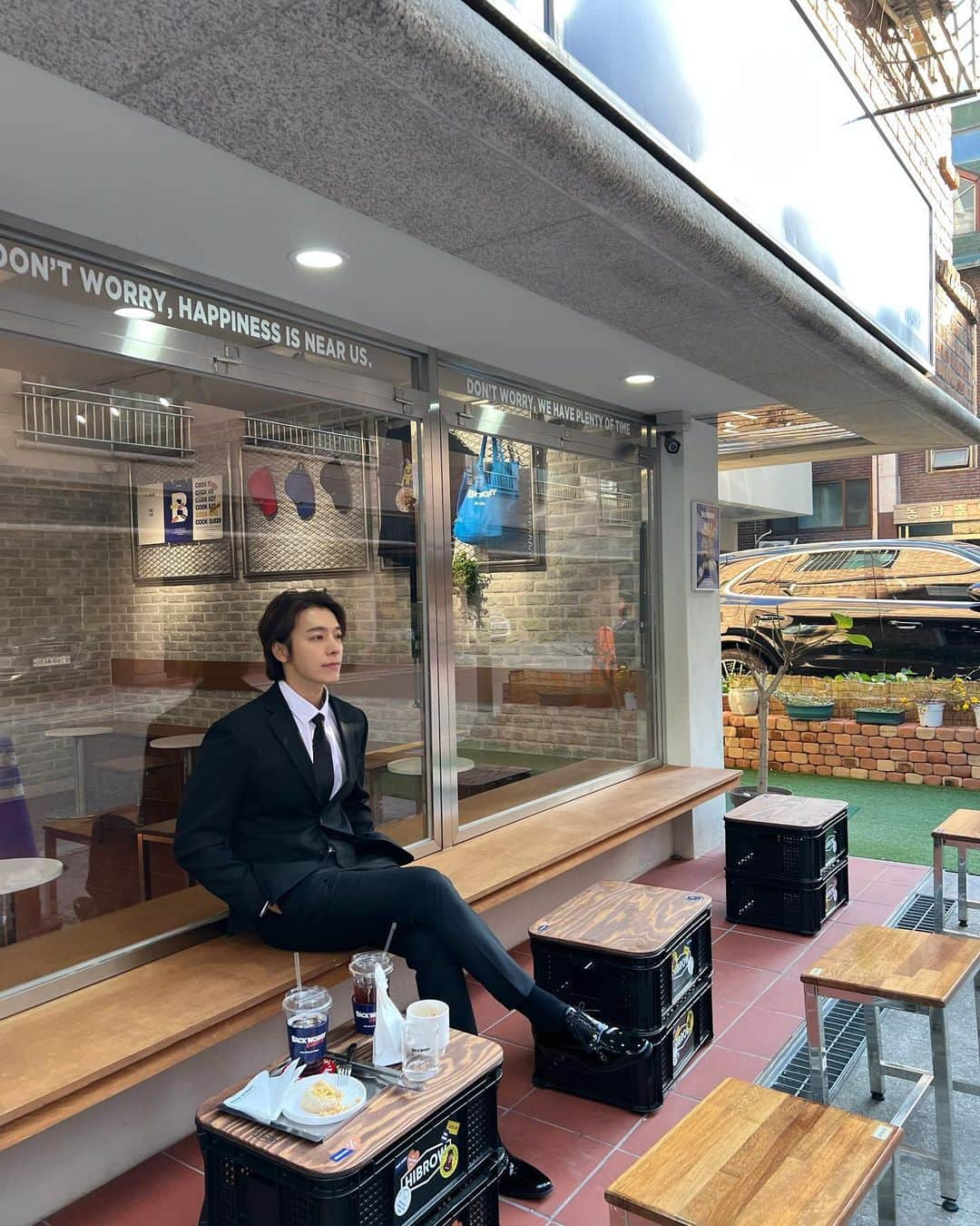 ドンヘさんのインスタグラム写真 - (ドンヘInstagram)「☕️」11月7日 17時09分 - leedonghae