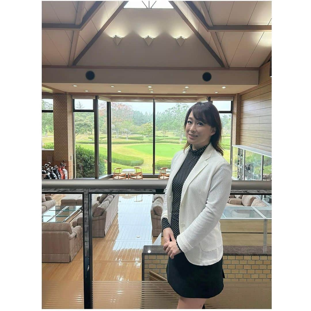 やすみりえさんのインスタグラム写真 - (やすみりえInstagram)「⛳️雨のち快晴☀️✨✨  本日は#茂原カントリー倶楽部  でした💚  朝の時間帯は雨女ぶりを発揮しましたが(笑)午後からは良いお天気に✨  ご一緒の皆さまのおかげで楽しいラウンドでした〜 😊  #川柳#ことばの力#ことのは#575 #ゴルフ#golf #ゴルフ大好き#ゴルフ上手くなりたい #ゴルフ場の風景 #ゴルフ場の風景が好き」11月7日 17時11分 - rie575kotonoha