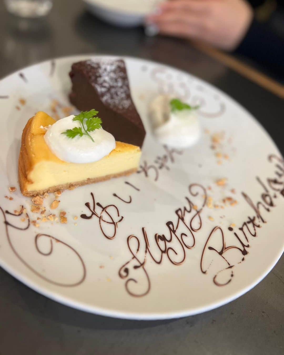根岸愛さんのインスタグラム写真 - (根岸愛Instagram)「🎂💕🎂 . 今年の誕生日は本当に (私にしては)たくさんの方に お祝いしていただきました🥰 ラストを飾ったのは あみちゃん(@iseki_ami ) ずっとお祝いするねって言ってくれて やっと時間があってランチできた💕 素敵なキャンドルもありがとう🕯️ . #happybirthday #birthday #lunch #cafe #cake #誕生日 #プレゼント #お祝い #ケーキ #ありがとう」11月7日 17時12分 - negishiai927
