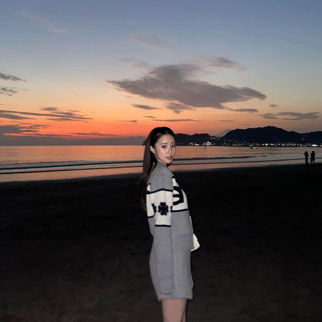 中町綾さんのインスタグラム写真 - (中町綾Instagram)「海に行くと嫌な事ぜーんぶ忘れられるから大好き」11月7日 17時37分 - ayanakamachi