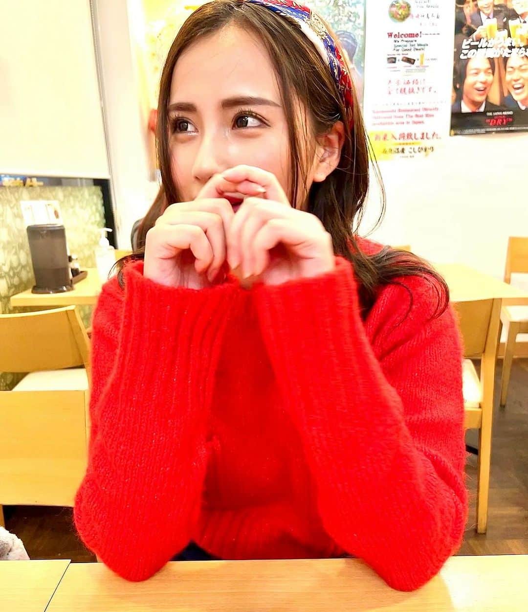 空陸海ゆきなのインスタグラム：「好き？❤️  #ootdfashion #redyazel  #zara #ニットコーデ  #ファッションコーデ #ポートレート撮影  #彼女とデートなうに使っていいよ」