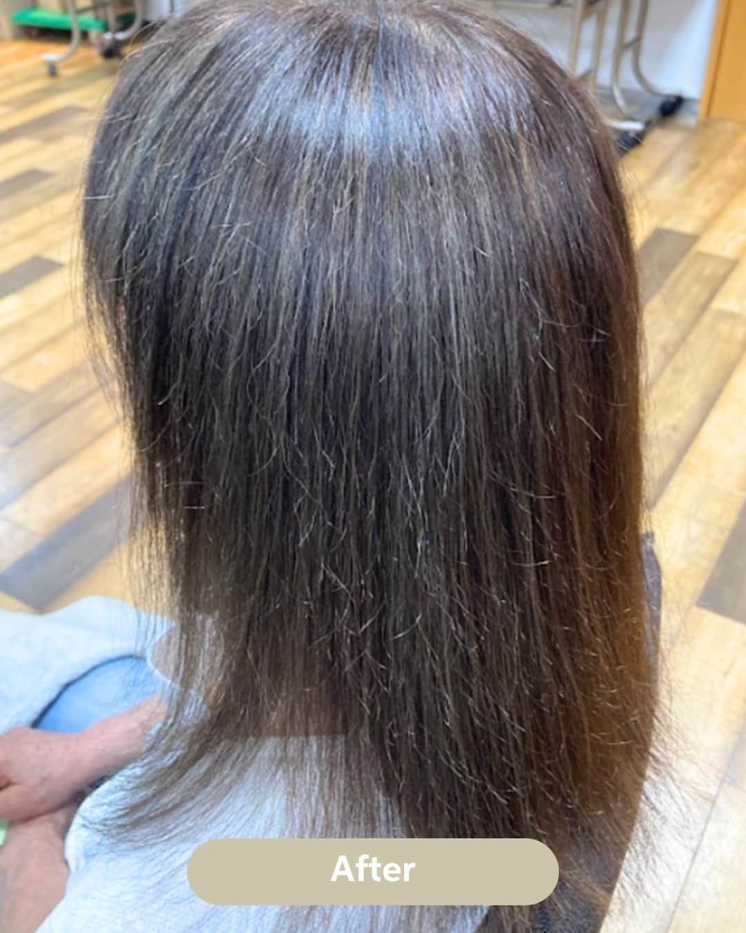 Wella Professionals Japanさんのインスタグラム写真 - (Wella Professionals JapanInstagram)「【白髪があってもカラーチェンジ！】伸びてきた白髪をしっかり染めたい！白髪を活かした色々なデザインやヘアカラーを楽しみたい！そろそろ染めるのは卒業したいけどどうすればいいの？ お客様の白髪へのニーズは様々です！お客様一人一人に寄り添った提案が求められる時代です ✨   ーーーーーーーーーーーーーーーーーーー   【モデル使用色】 リュクスアッシュ　7/71 ox3%  ーーーーーーーーーーーーーーーーーーー   ～オンラインセミナー開催～   Digital Studio   【対応力向上！カラーチェンジメソッド】   【開催日時】 2023年11月13日(月)　10時～11時  2023年11月14日(火)　10時～11時  ※両日同じ内容です   【受講料】  ￥1,100（税込み） Zoom開催  ※LINE公式アカウントにて￥500OFFクーポン配布中！   【主な内容】 ◆補色を使用したカラーチェンジ ◆ライトニングを使用したカラーチェンジ ◆ケーススタディ  ウエラトレーナーに直接質問できるライブセミナーです！普段疑問に思っていること、確認したいことをクリアにして楽しいサロンワークにつなげましょう！  ◆◆◆お願い◆◆◆   セミナーのお申込みはプロフィール内linktee→WELLA e-education→各セミナーページ→お申込みサイトPeatixにお進みください。   なお、セミナーに関するお問い合わせは、お申込み専用サイトPeatixまたはLINE公式アカウントからお願い致します。  ーーーーーーーーーーーーーーーーーーー   ～YouTube～  WELLA Professionals  カラーラボｃｈ【公式】   こちらのチャンネルではカラーにまつわる様々な情報をウエラトレーナーが検証などを交えながらお伝えしています。是非ご覧ください。   ーーーーーーーーーーーーーーーーーーー   #wella #wellahair #wellaprofessional #wellaeducation #ウエラ #ウエラトレーナー #イルミナカラー #コレストン #コレストンパーフェクト #コレストンパーフェクトプラス #illumina #illuminacolor #koleston #kolestonperfect #脱白髪染め #ブリーチ白髪ぼかし #白髪ぼかし #白髪 #白髪ぼかしハイライト #白髪活かし 　 #白髪を活かす #白髪染め」11月7日 18時00分 - wellapro_japan