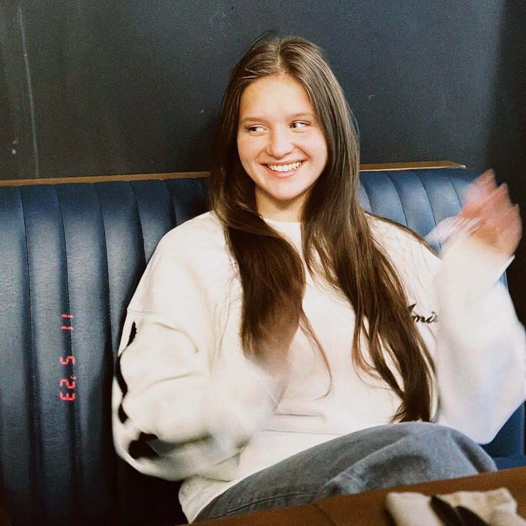 アレクサンドラ・プロクロワのインスタグラム：「🤍🦙」