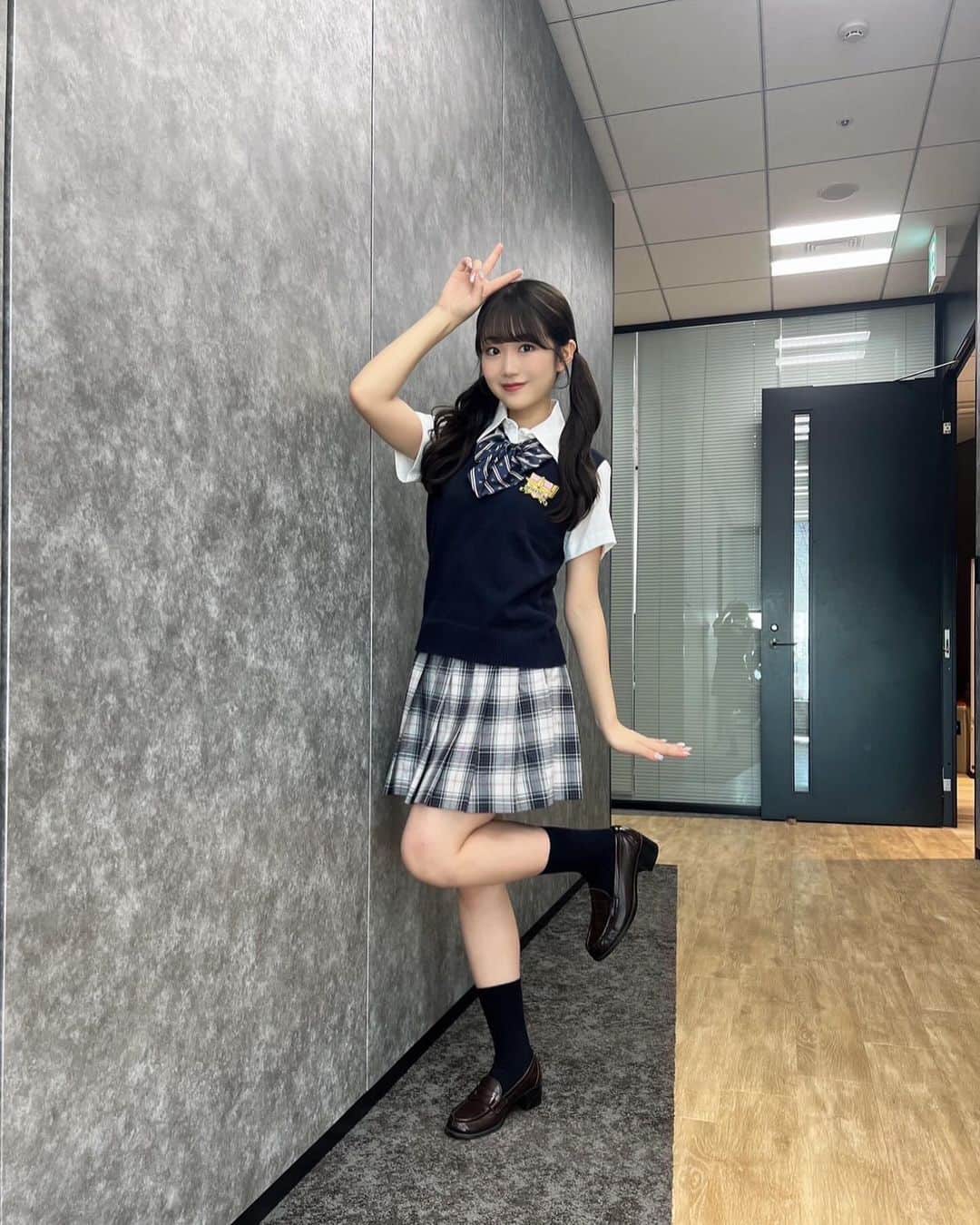 阿部夢梨さんのインスタグラム写真 - (阿部夢梨Instagram)「制服、まだいけますかね…？😿‪‪💦‬」11月7日 18時07分 - yumeri_abe.official