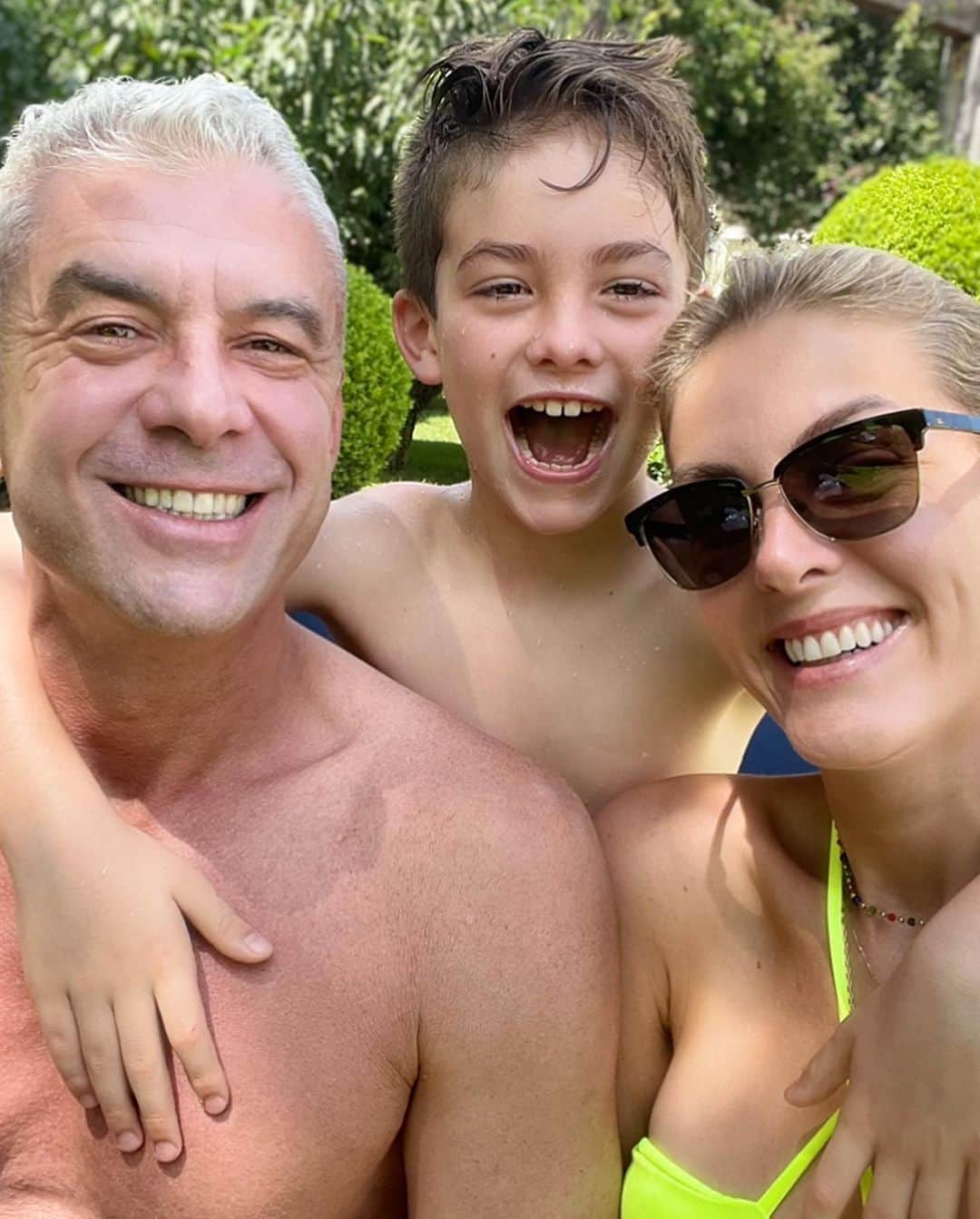 Ana Hickmannさんのインスタグラム写真 - (Ana HickmannInstagram)「Bom dia meu amor!!!! Hoje o mundo comemora o dia mais importante das nossas vidas: seu aniversário 🎁 🎂🎉!!!!! Te amo muito! Você é o melhor pai do mundo!!!!! Feliz aniversário @alewin71 !!!!!! #bday #amor #familia」11月7日 18時20分 - ahickmann