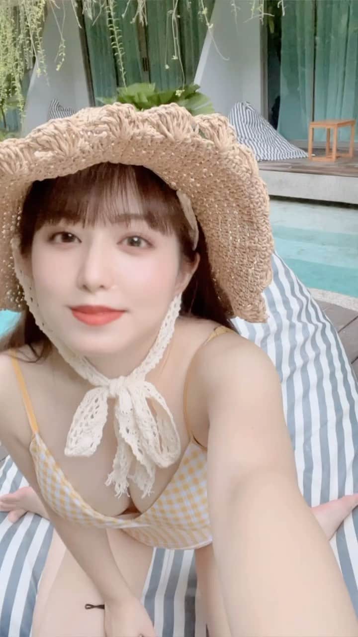 のインスタグラム：「夏の思い出…🏝️  #gravure #グラビア #Phuket #プーケット #panwaburibeachfrontresort #thailand #記憶の雫 #写真集」