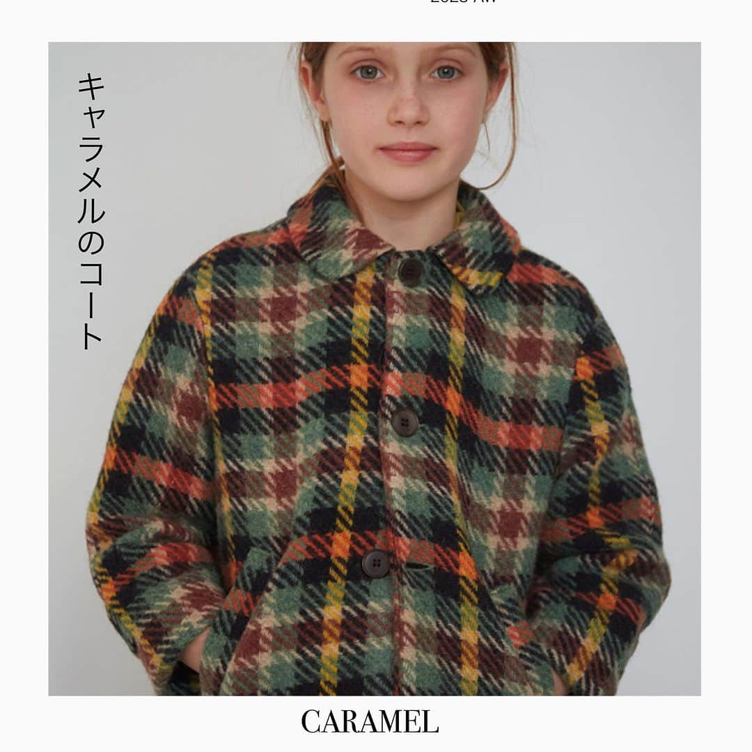 LILI et NENEさんのインスタグラム写真 - (LILI et NENEInstagram)「_CARAMEL 本日7日　8時からキャラメル第2弾　発売開始です。 キャラメルといえばやっぱりコート、今シーズンはビンテージ感のあるマルチカラーのチェック柄をセレクト。黒の吊りスカートも上品なアイテム。コーデの変化を楽しむならつけ襟もオススメです！小花プリントが美しいワンピース、漸く8A、10Aの大きなサイズも入荷いたします。ぜひご覧になってくださいね。 ． @lilietnene プロフィールリンクよりリリエネネオンラインショップへ ． @lilietnene_paris  大好きなパリの日常をお届けする。 ． #lilietnene タグ付けして投稿して頂ければ嬉しいです。  #caramel #キャラメル#英国発ブランド#オシャレキッズ #ベビーファッション#キッズファッション #子供服 #lilietnene #リリエネネ #海外子供服セレクトショップ #kidsfashion #babyfashion #gift #女の子のママ#女の子ベビー#娘服#むすめ服#姉妹#お揃いコーデ#ベビー服#海外子供服 #キッズコーデ#キッズ  #キッズコーデ女の子 #ベビーコーデ #ベビーコーデ女の子」11月7日 18時22分 - lilietnene