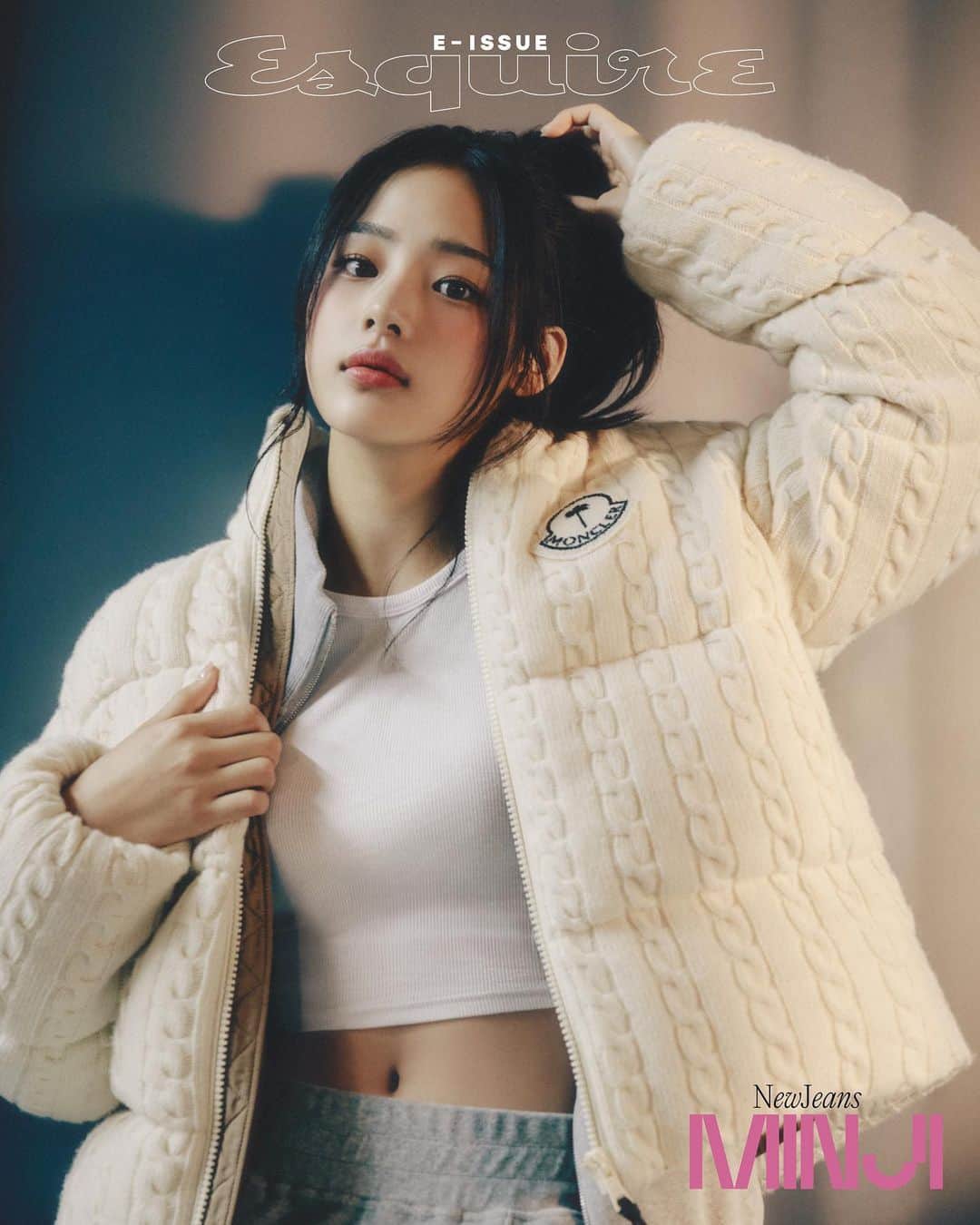 NewJeansさんのインスタグラム写真 - (NewJeansInstagram)「🩶 MINJI @ <Esquire> E ISSUE 11월호  #광고 #moncler @moncler #NewJeans #뉴진스 #MINJI」11月7日 19時10分 - newjeans_official