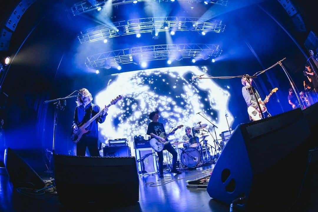 三島想平さんのインスタグラム写真 - (三島想平Instagram)「20231105 cinema staff We are Phenomenal  debut 15th Anniversary tour  Zepp Shinjuku  VJを担当しました デビュー15周年おめでとう これからも同世代の仲間として宜しくね  VJ Visual Producer @tajimakouta  Visual Director @m__kainstagra__m  @indigo.parade  #cinemastaff」11月7日 18時27分 - sohei_mishima
