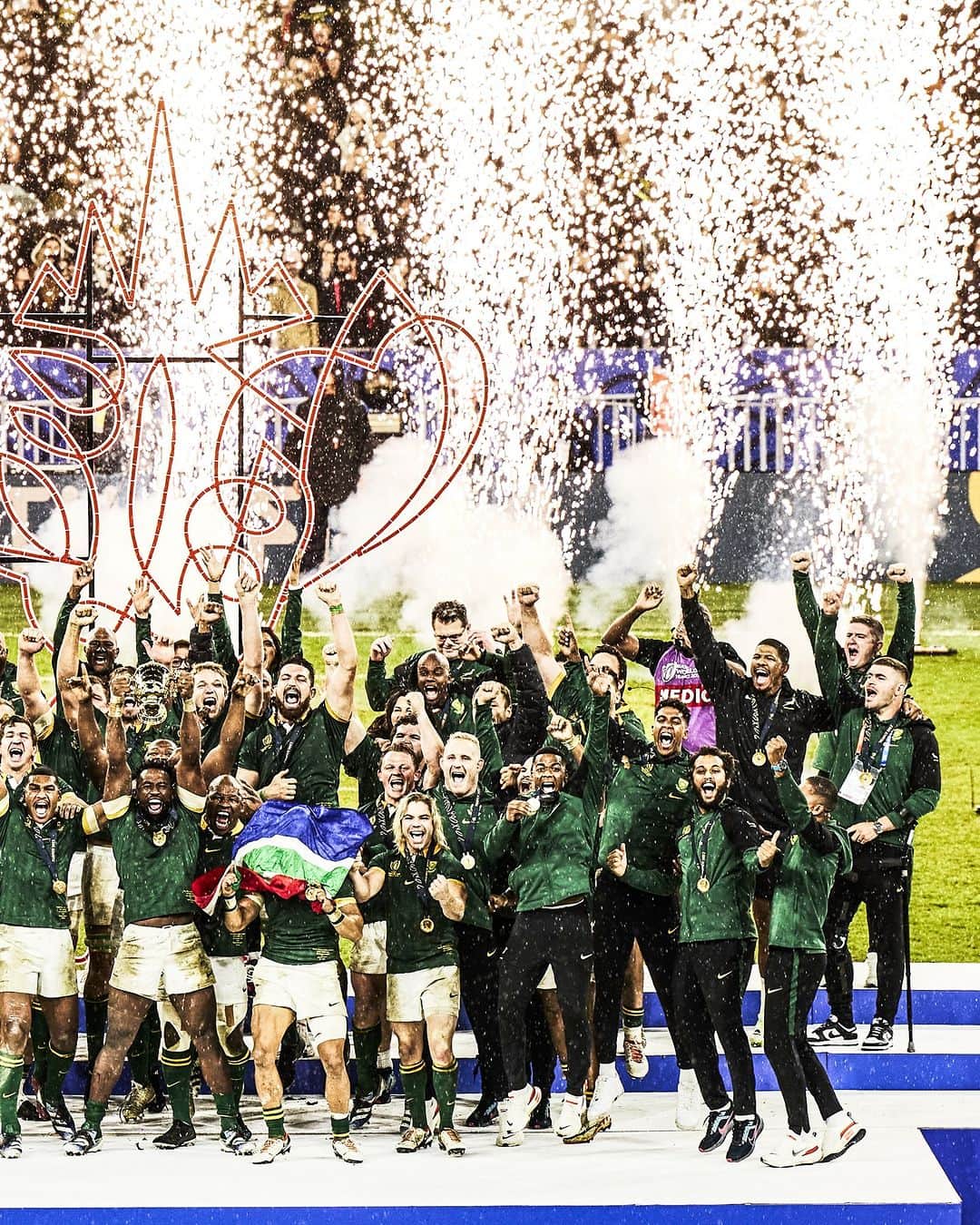 ラグビー南アフリカ代表さんのインスタグラム写真 - (ラグビー南アフリカ代表Instagram)「1️⃣0️⃣ days since Paris 🏆 #Springboks #StrongerTogether  📸 World Rugby / Getty Images」11月7日 18時30分 - bokrugby