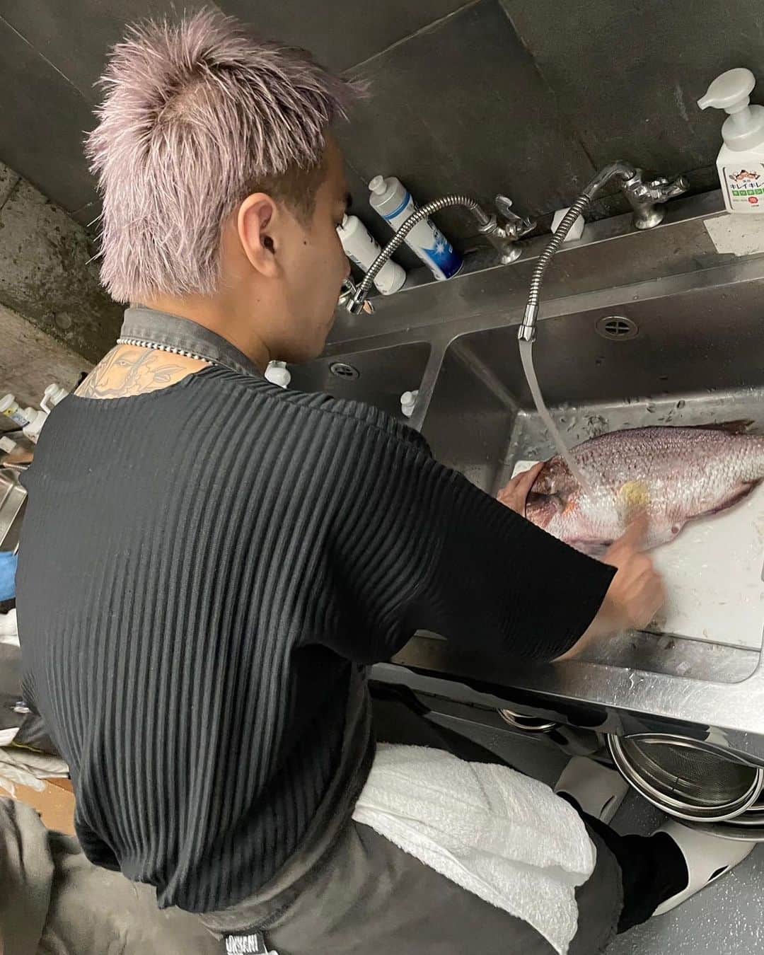 こめおのインスタグラム：「-  ほんとにいよいよ。 もうすぐ。  みんなに喜んでもらうために頑張ります。  #こめお #闘う料理人 #こめを #割烹こめを #料理人」