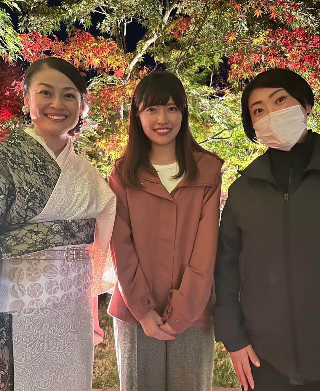 内田有香さんのインスタグラム写真 - (内田有香Instagram)「「松島離宮」紅葉は今週が見頃です🍁 中継で訪れた日は葉の先が赤く染まりはじめ、 絵画のような景色が広がっていました！  11月末まで夜は紅葉がライトアップされ プロジェクションマッピングの演出もされています。 とても綺麗で感動しました☺️  昼夜の違う景色が楽しめる松島離宮ですが 恋人の聖地でもあるんですよ ハートのプールもライトラップされていました💘  #松島　#松島離宮　#紅葉スポット」11月7日 19時30分 - yuuka_uchida_