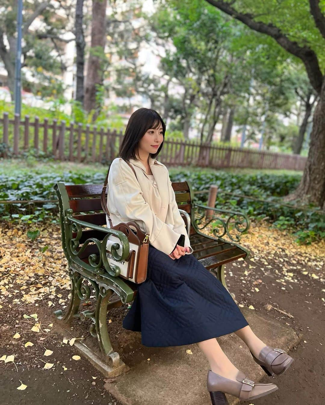 成瀬心美のインスタグラム：「🍂  さてさて 次の日曜日は大阪でイベントだよー✨  久々の関西だから めちゃくちゃわくわくしてる❣️  来てくれますか？☺️  11/12(日)16-20時 S○X SOCKS POPUPにて❤️‍🔥  〖場所〗↪︎ HEP FIVE B1階  一緒に服を選んだり 特典も豪華だから ぜひ来てくださいっ✨  事前チケットなどは特になく 当日お店に会いに来てくれたら 元気よく店頭でお迎えします🥳」