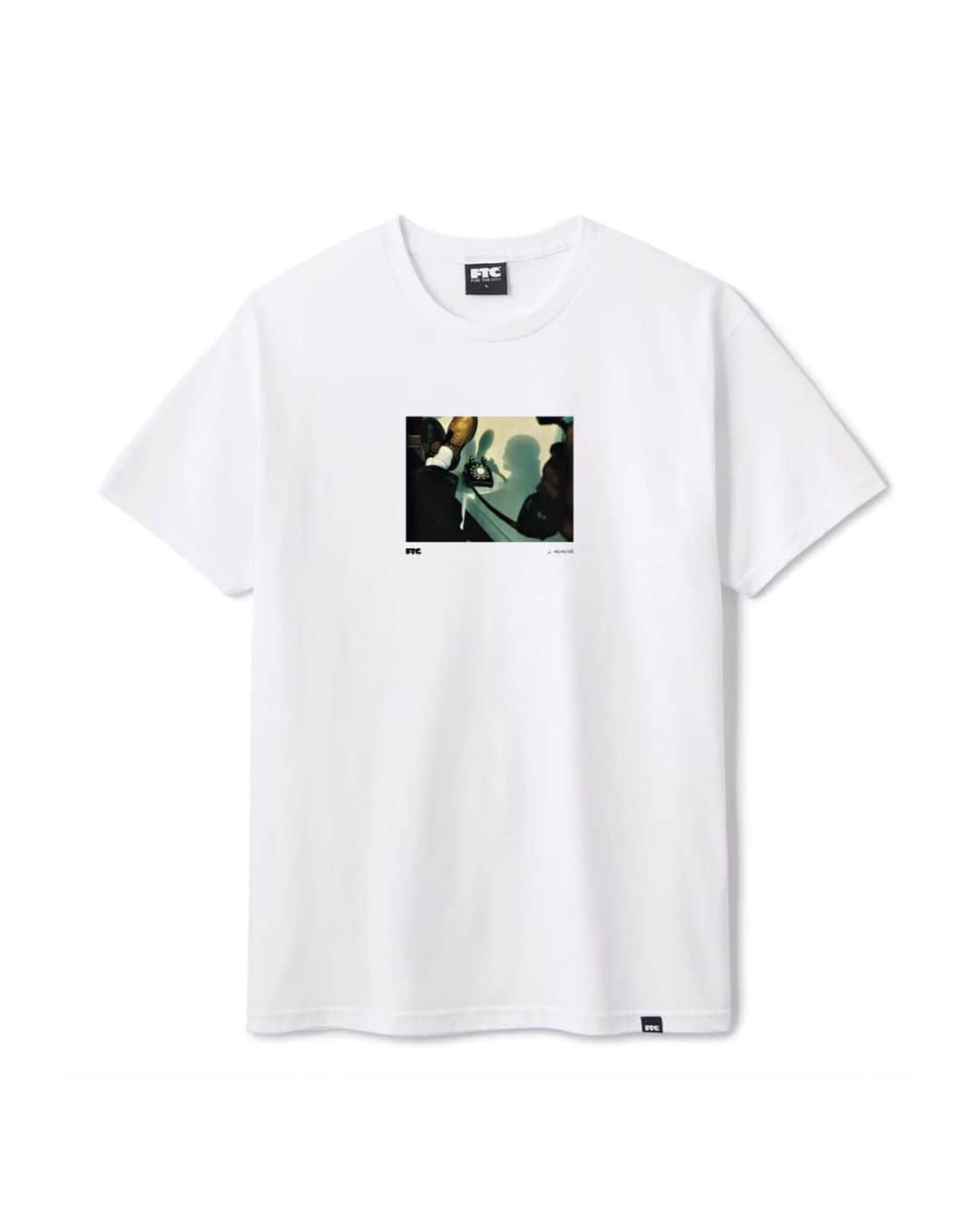 エフティーシーさんのインスタグラム写真 - (エフティーシーInstagram)「FTC X @la_melancolia Phone Tee & All Autumn & Winter Tees Available Online Now 🌆 #ftc #ftcskateboarding #forthecity #ftcsanfrancisco #ftcjp #ftctokyo #ftcnagoya #ftcosaka #ftcnewyork #ftcautumnwinter23」11月8日 4時39分 - ftc_skateboarding