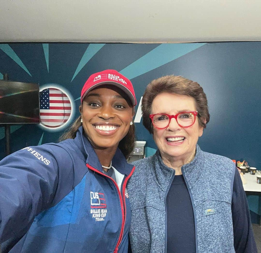 スローン・スティーブンスさんのインスタグラム写真 - (スローン・スティーブンスInstagram)「Living Legend 👑」11月8日 4時51分 - sloanestephens