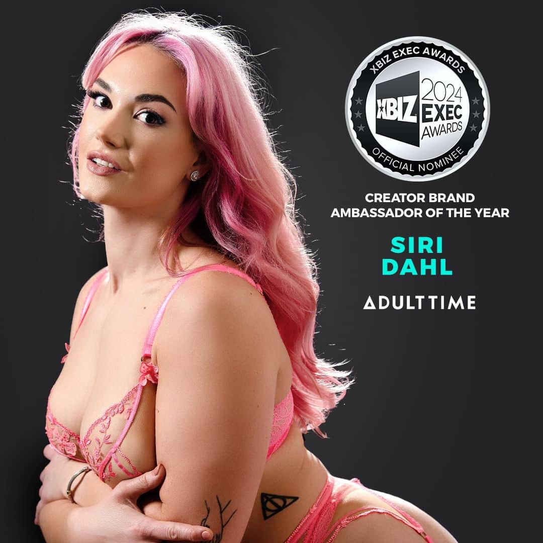 サラ・ラブのインスタグラム：「🚨 Today is the LAST DAY to vote Siri Dahl for “Creator Brand Ambassador of the Year” at the 2024 XBIZ Exec Awards - Online Industry  Now, stop reading and GO VOTE on XBIZ.net @xbizofficial 🏃‍♀️🏃‍♂️」