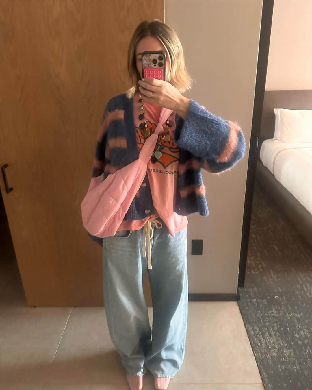 Amber Fillerup Clarkさんのインスタグラム写真 - (Amber Fillerup ClarkInstagram)「A round up of random outfits 💁🏼‍♀️」11月8日 5時19分 - amberfillerup