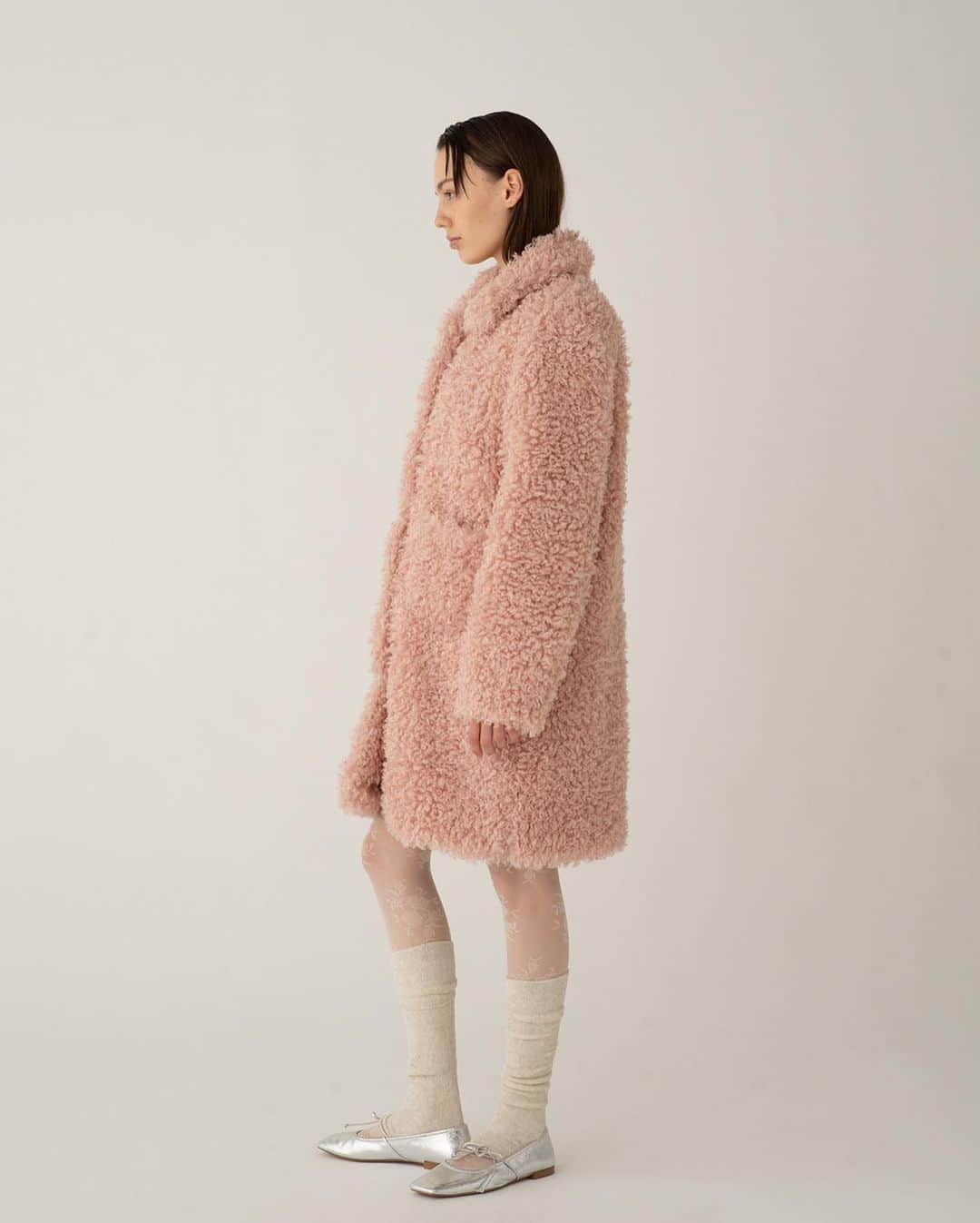 HONEY MI HONEY OFFICIALさんのインスタグラム写真 - (HONEY MI HONEY OFFICIALInstagram)「【new in】  poodle fur coat  @honeymihoney_official  #HONEYMIHONEY #TOKYO #omotesando #harajuku #20239aw」11月7日 21時00分 - honeymihoney_official