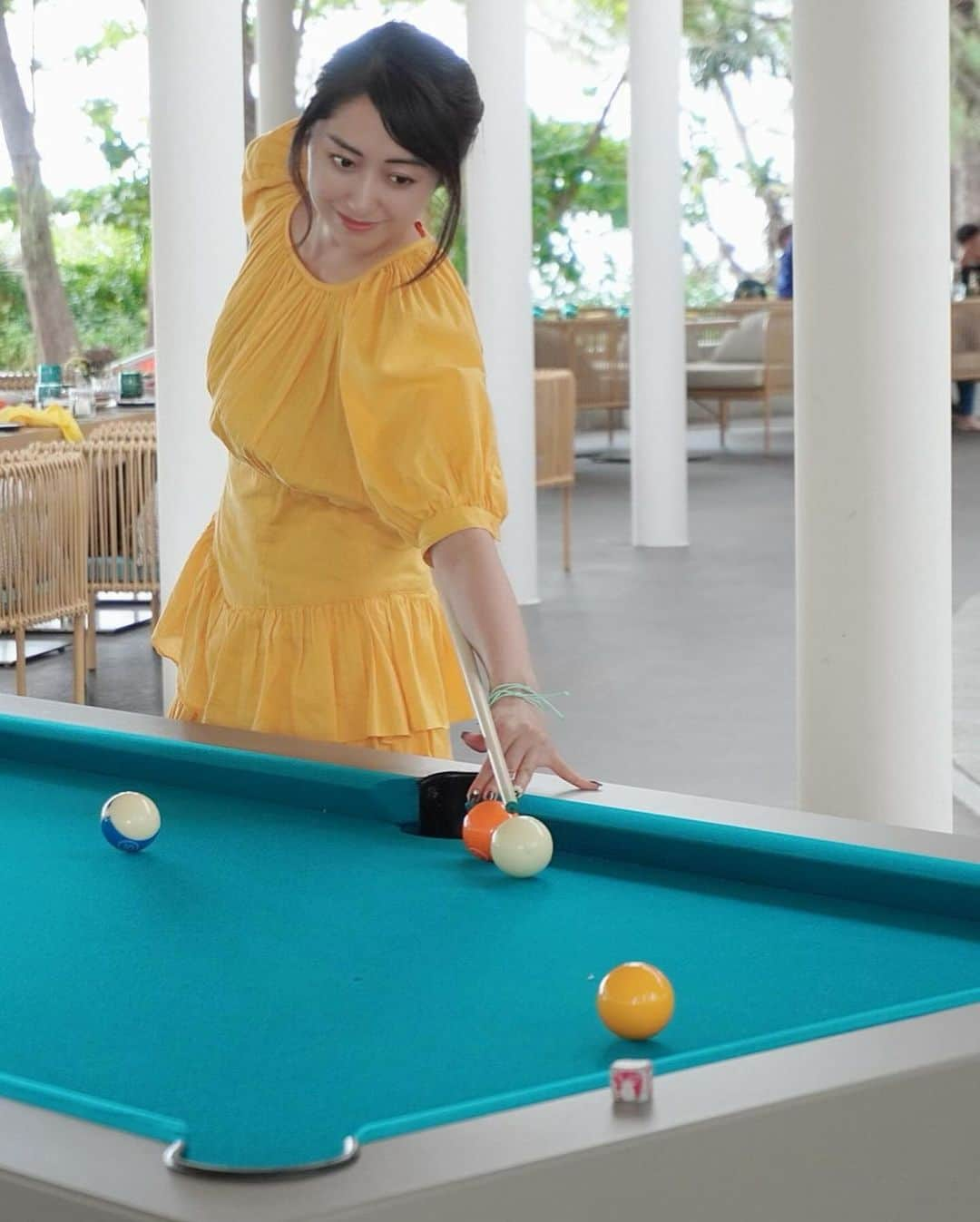 江辺香織さんのインスタグラム写真 - (江辺香織Instagram)「POOL🎱&POOL👙🥰  こちらのビリヤードテーブルは、ひと回り小さい7ftのもの。ホテルのテーブルがきちんとメンテナンスされていると嬉しくなります☺️  #billiards #🎱 #pooltable #pool #tailand #travel #hotel  @lemeridienhotels #lemeridienmaikhao @lemeridienmaikhao」11月7日 21時05分 - kaori.ebe