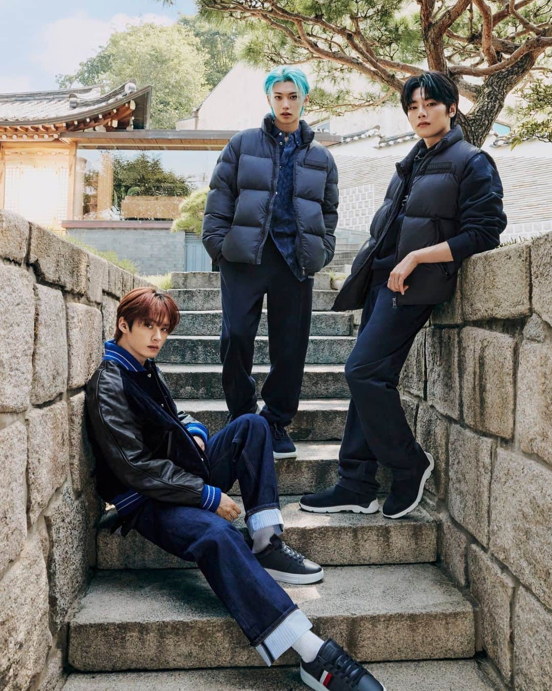 Tommy Hilfigerのインスタグラム：「It’s easy to not get the winter blues when @realstraykids are around. #PufferSeason」