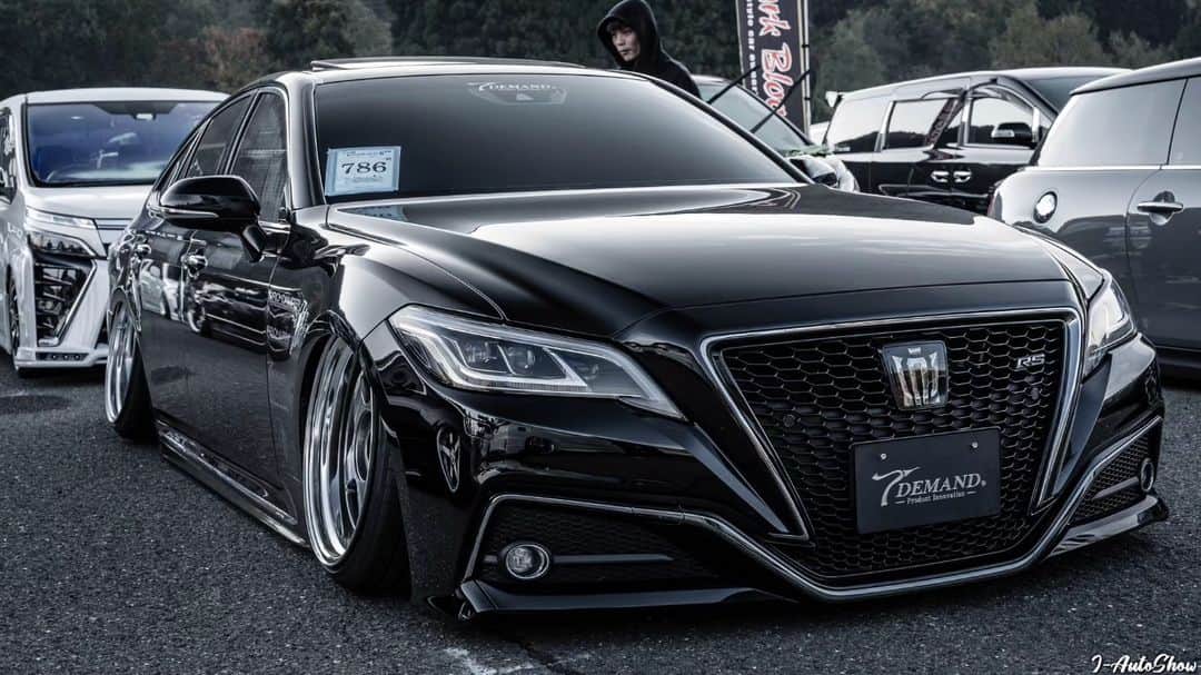 のインスタグラム：「#JAutoShow #SONYFX3 #carphotographer #shakotan #dsu杯 #DSU #dsu2023 #vipcar #VIPSEDAN #vipstyle #vipjapan #sedanmafia #sedanmafia #vipjapan #carphoto #carpics #dsu23 #50mmf12gm #愛車撮影 #220クラウン #22クラウン #クラウン」