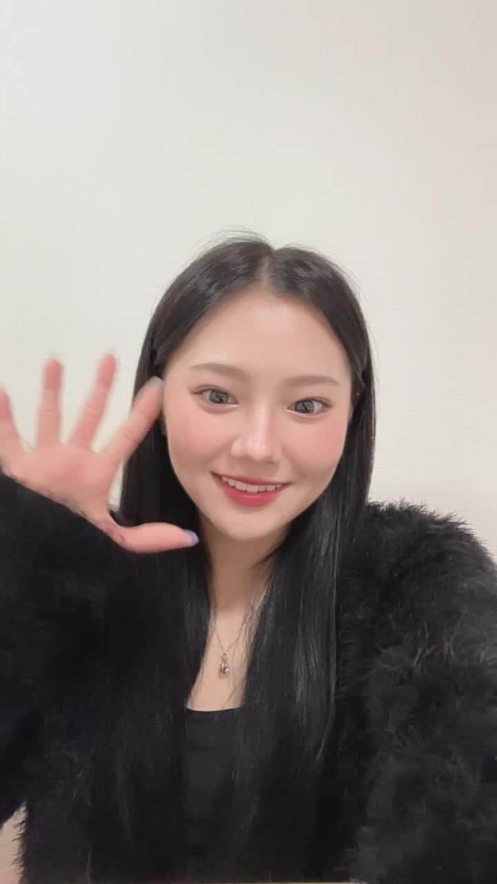 のインスタグラム：「あだ名大量生産しました😂 「Selfie」絶対ゲットしてね🫶🏻」
