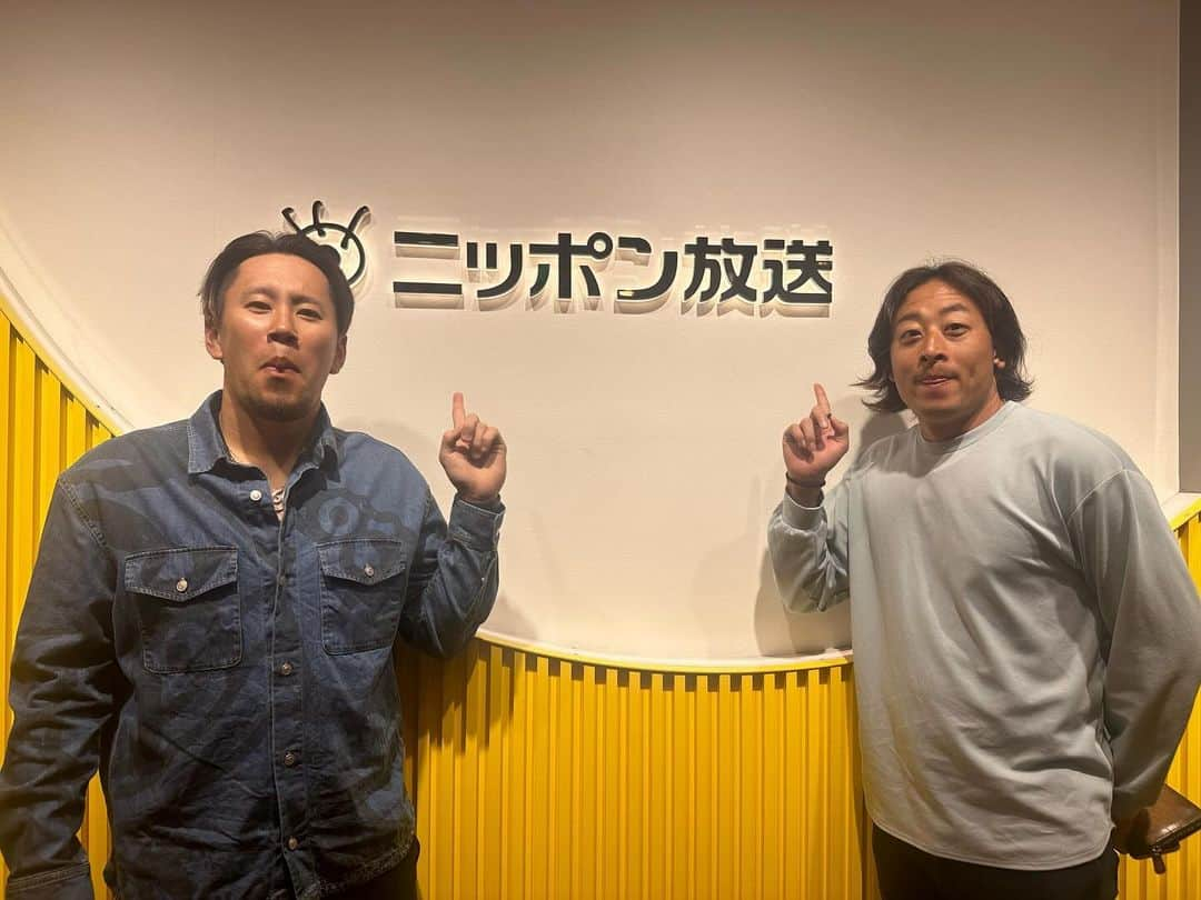 西村天裕さんのインスタグラム写真 - (西村天裕Instagram)「おばんです！ 本日オールナイトニッポンPODCAST『トータルテンボスのぬきさしならナイト！Season2』の収録でした！ とても楽しかったです！ 芸人さんのトーク力に圧倒されてきました😂 11月13日18時配信です！  藤田さん今年も自主トレお待ちしてます🙋 大村さんもお待ちしてます✌️ 一緒に動きましょう💪💪  本日はありがとうございました！  #トータルテンボスのぬきさしならナイト  #ニッポン放送 #chibalotte #坂本光士郎  #西村天裕」11月7日 21時50分 - takagra35