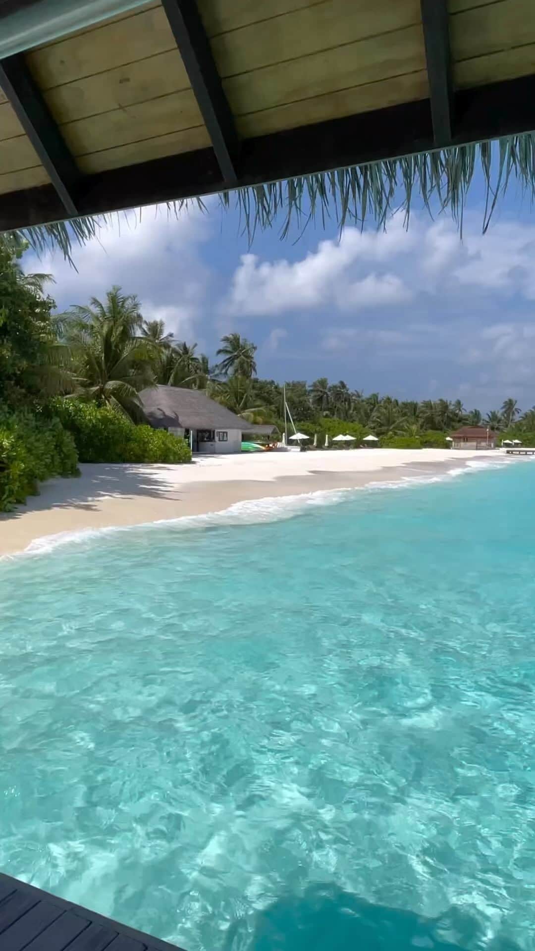 Maldivesのインスタグラム：「The Maldives Islands - Ready to escape to the Maldives? Contact us today to plan your dream vacation!   For bookings and inquiries: Reach us via DM or WhatsApp at +960 760 5656.   🎥 @doctor__hassan   #luxuryresort #festiveholiday #festiveoffers #maldivesresort #luxuryescapes #islandgetaway #omaldives #nichegetaways #luxurytravel #beachvacation #maldivesislands #beachresort #luxuryresort」