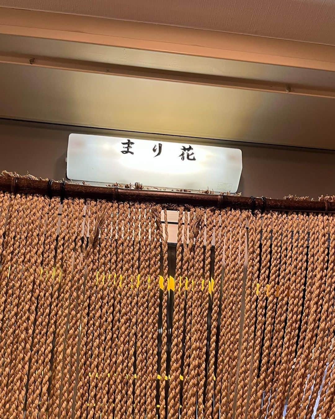 世良マリカさんのインスタグラム写真 - (世良マリカInstagram)「10月も終わってしまったね.  今日はイヤホンを忘れちゃったから 考え事が止まらないな🫶」11月7日 21時55分 - seramali_jsmn