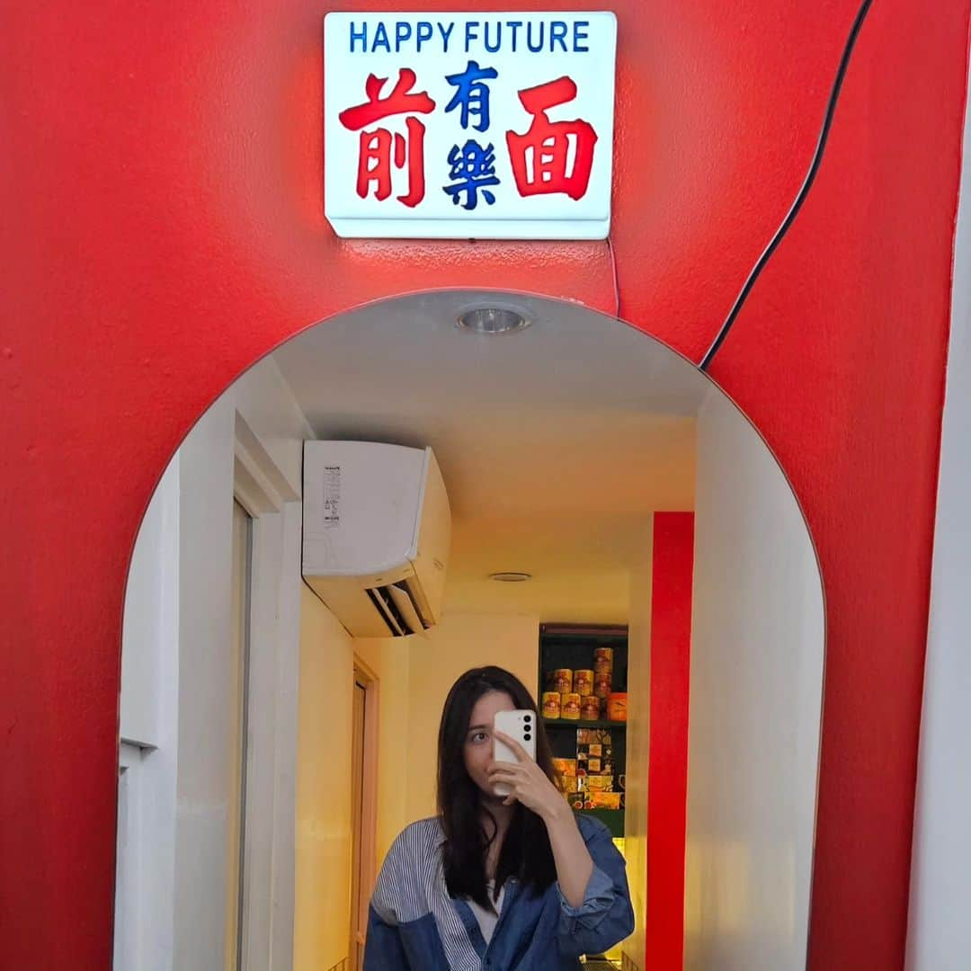 安藤ミレイさんのインスタグラム写真 - (安藤ミレイInstagram)「New Hong Kong style cafe in Poblacion!  📍 @bolo.coffeeclub   週末行ったポブラシオンの香港風カフェ✨️  #珈琲部落 #カフェ巡り #フィリピンカフェ #フィリピン生活 #マニラ生活 #マニライフ #マカティ #cafehoppingph #cafehopping #cafe #makati #poblacion」11月7日 22時07分 - mirei_ando