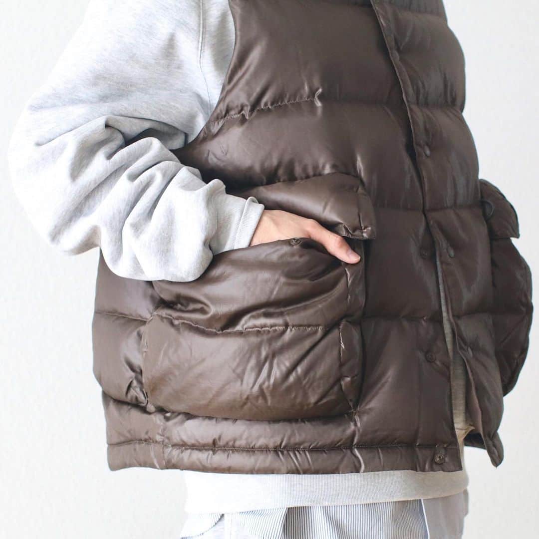 のインスタグラム：「_ DAIWA PIER39 / ダイワピアサーティナイン “TECH BACKPACKER DOWN VEST” ￥44,000- _ 〈online store / @digital_mountain〉 https://www.digital-mountain.net _ 【オンラインストア#DigitalMountain へのご注文】 *24時間受付 *14時までのご注文で即日発送 tel：084-973-8204 _ We can send your order overseas. Ordering procedure details can be found here. >>http://www.digital-mountain.net/html/page56.html  _ #DAIWAPIER39 #ダイワピアサーティナイン _ 実店舗：@wonder_mountain_ #WonderMountain  〒720-0043  広島県福山市船町2-23 JR 「#福山駅」より徒歩10分 #ワンダーマウンテン #japan #hiroshima #福山 #福山市 #尾道 #倉敷 #鞆の浦 近く _ WOMEN/GOODS： @hacbywondermountain _」