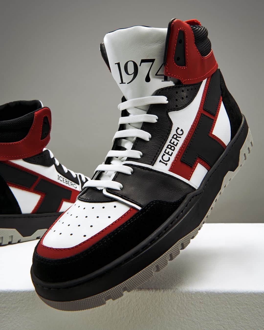 アイスバーグさんのインスタグラム (アイスバーグiceberg)