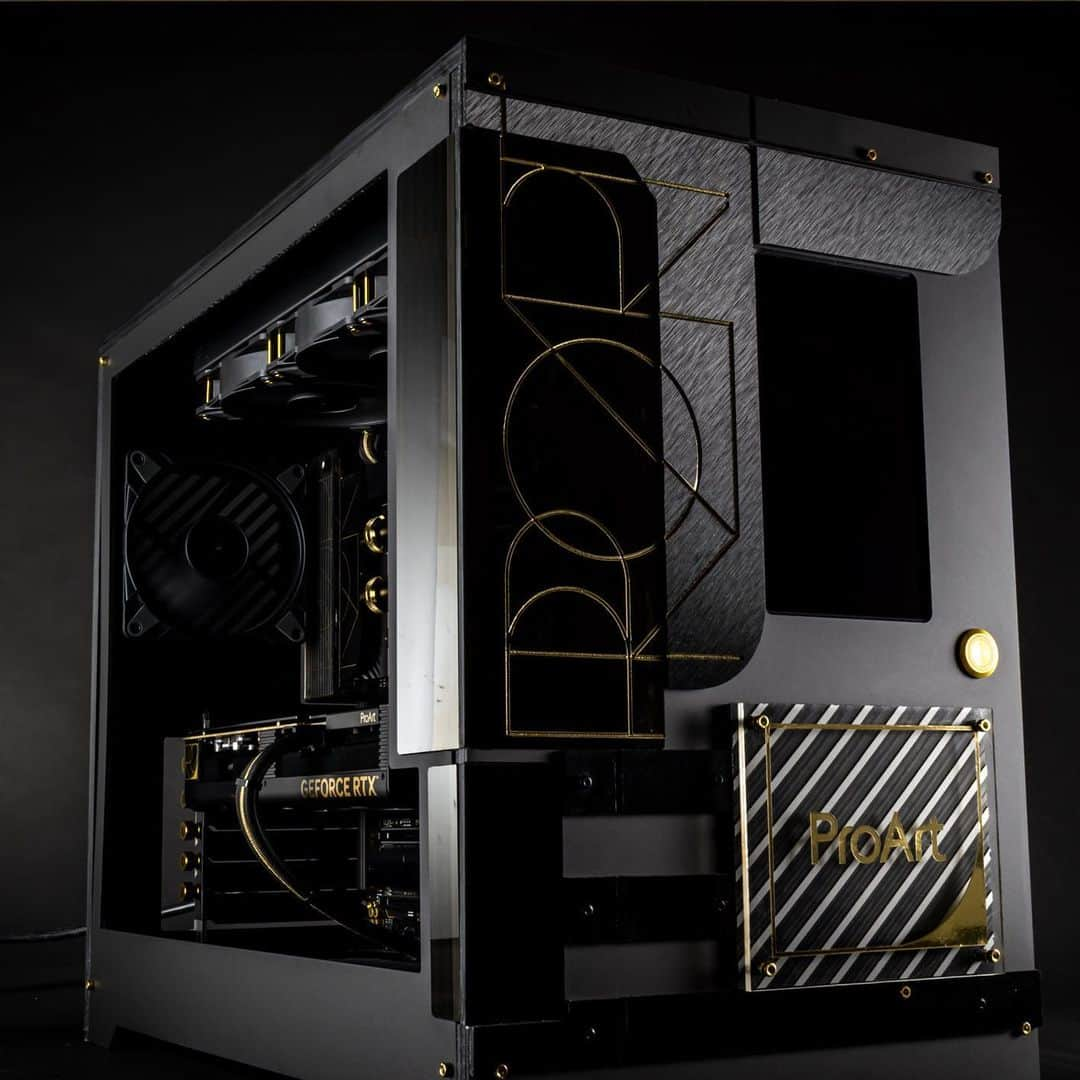 ASUSさんのインスタグラム写真 - (ASUSInstagram)「💛Inspired by the #ProArt Z790-Creator WiFi, the alluring black case adorned with touches of gold delivers unparallelled beauty.  What's more, expect exceptional performance powered by the ProArt RTX4080.🎨🚀    Bring your visions alive with this build by @upsnef.✨ #ASUS @ProArt #pcbuild」11月7日 22時01分 - asus