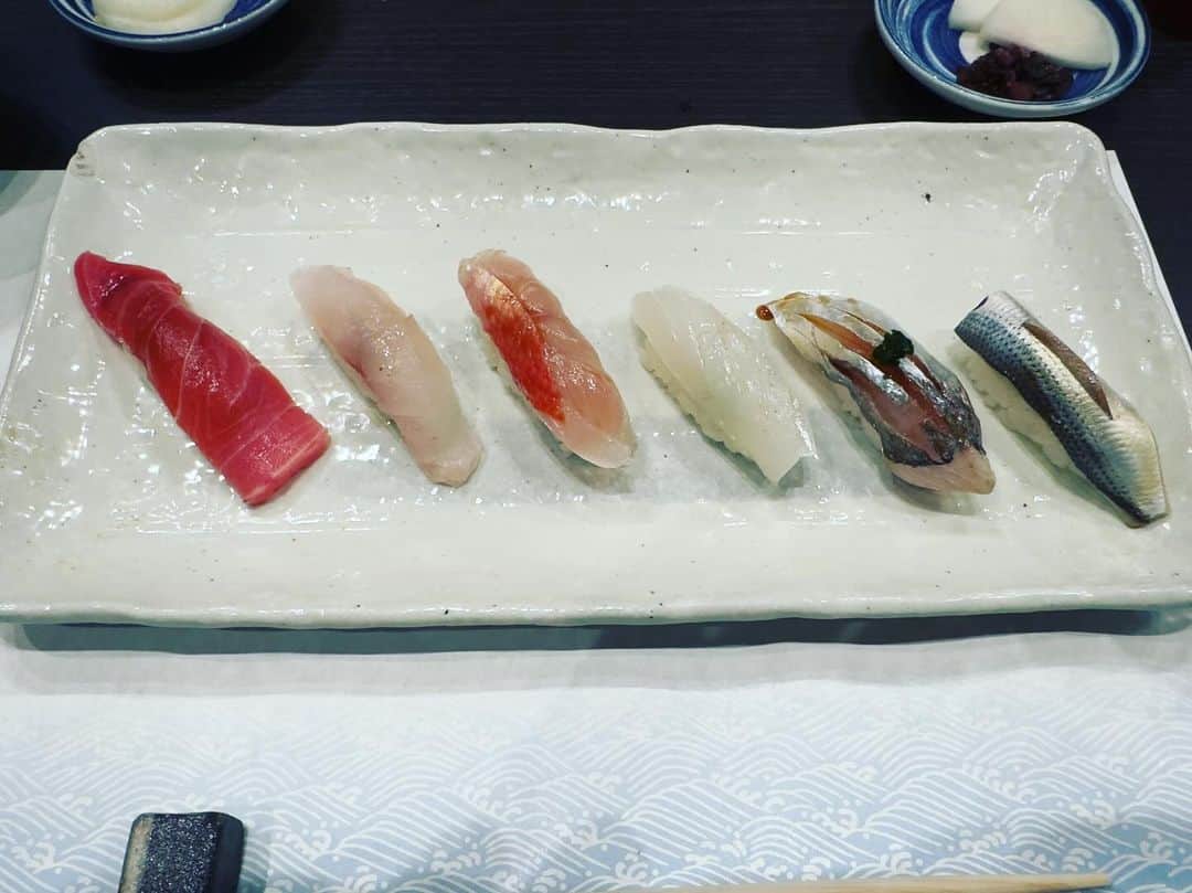 のインスタグラム：「今日は東京で楽しいことがありました…詳細はまた後日…」