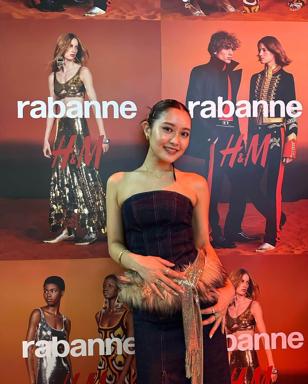 阿部紫夕那さんのインスタグラム写真 - (阿部紫夕那Instagram)「. H&M × rabanne ⭐︎⭐︎⭐︎  @hm @rabanne #rabanneHM #エイチアンドエム #PR」11月7日 22時29分 - shunatan317