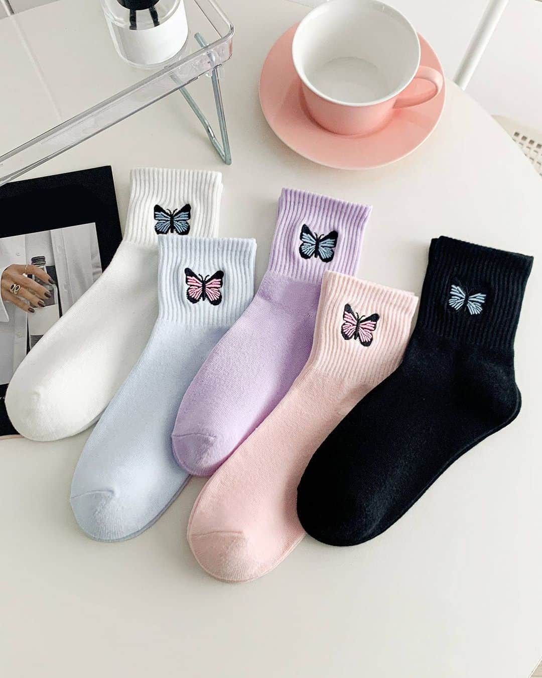 SHEINのインスタグラム：「Dressing for success < Dressing for sock-cess 🧦✨ Tell us which Y2K set is stepping up your footwear 👇  🔎 11722979 12166331 17317267  #SHEIN #SHEINforAll #SHEINstyle #fashion #chic」