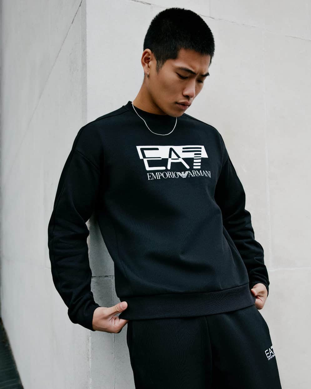 FOOTASYLUMさんのインスタグラム写真 - (FOOTASYLUMInstagram)「Tracksuit szn ❄️ Tap the link in bio shop the "EA7 Visibility Reflective Logo Sweatshirt" and download the app to save 20% off with code "LockedIn20" 📲」11月7日 23時00分 - footasylum