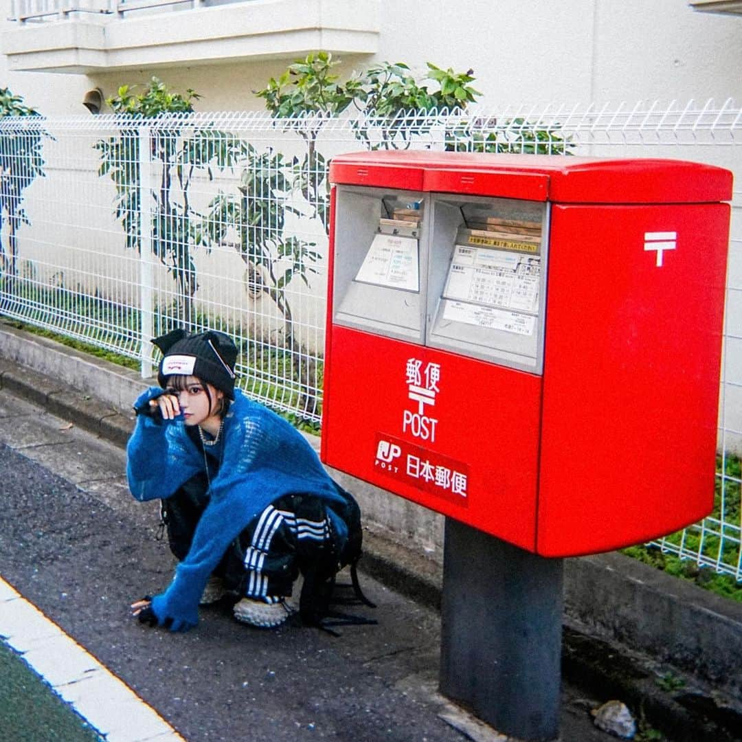 マリナさんのインスタグラム写真 - (マリナInstagram)「拾ってくれる？  photo: @toy.tokyo」11月7日 22時32分 - mononoaware30