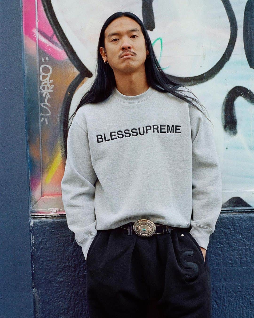 シュプリームさんのインスタグラム写真 - (シュプリームInstagram)「Supreme®/BLESS. 11/09/2023  BLESS is an interdisciplinary design studio established by Desiree Heiss and Ines Kaag in 1995. Based in Berlin and Paris, BLESS has honed an experimental approach to imagining clothing, accessories, furniture and objects for everyday life. BLESS often incorporates recycled textiles and materials, as well as employs unorthodox craft techniques in its development of functional design.   Heiss and Kaag first met in Paris as design students. Without having fully established their label, the pair placed an ad in i-D Magazine featuring a wig they’d created. Colette’s Sarah Andelman responded to the ad, as did a Maison Margiela PR. This lead to BLESS’s first product — the N°00 fur wig, made using vintage fur coats — which appeared in Maison Margiela’s FW97 runway show. Over the following decades, BLESS has released over 70 collections of forward-thinking clothing and objects, often encouraging active engagement among its consumers. These have included BLESS N°06, a package containing all of the materials to create a shoe; and BLESS N°57, a t-shirt made out of cardboard look-alike fabric.  An excerpt from Heiss and Kaag's 1996 manifesto:   "BLESS is found in magazines and can be contacted personally by phone. Everything except sex is available by request. BLESS is interactive — those that dare can take part in the permanent renewal of the BLESS world. BLESS allows you to recognize needs at an early state. BLESS works against mass individuality and its hidden dangers i.e. fashion overkill. BLESS is a project that presents ideal and artistic values by products to the public. BLESS is a visionary substitute to make the near future worth living for."   Supreme has worked with BLESS on a new collection for 2023. The collection consists of a Down Puffer Jacket, Sweatpant Jean, Crewneck, T-Shirt, Skateboard and mophie® Charging Cable.   BLESS will develop a new line of products with these materials, to be released in the future.   Available November 9th.  Available in Japan and Seoul November 11th.」11月7日 23時00分 - supremenewyork