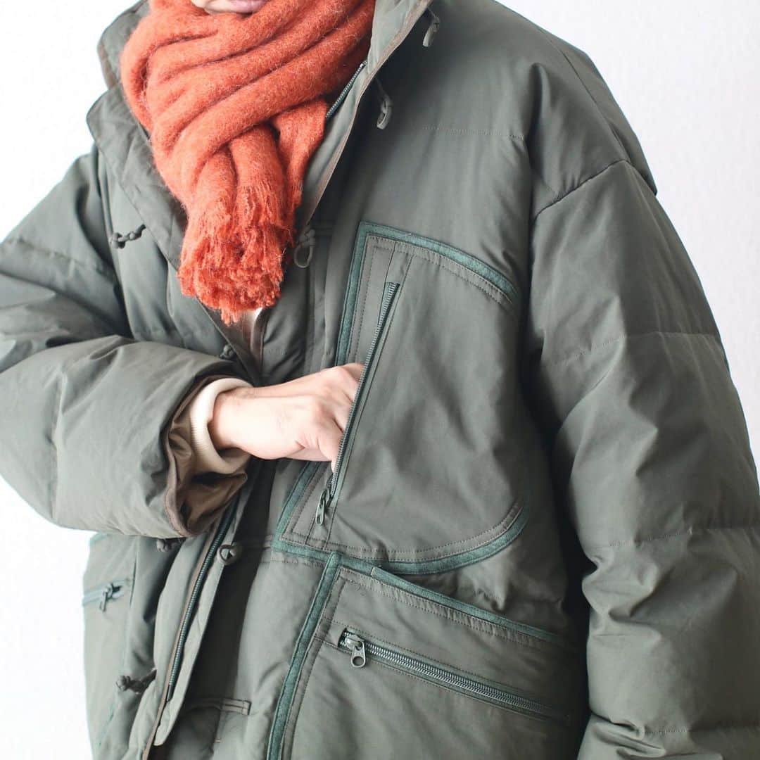 wonder_mountain_irieさんのインスタグラム写真 - (wonder_mountain_irieInstagram)「_ Porter Classic / ポータークラシック “WEATHER CHINESE DOWN JACKET”  ¥ 121,000- _ 〈online store / @digital_mountain〉 https://www.digital-mountain.net  _ 【オンラインストア#DigitalMountain へのご注文】 *24時間受付 *14時までのご注文で即日発送　 tel：084-973-8204 _ We can send your order overseas. Ordering procedure details can be found here. >>http://www.digital-mountain.net/html/page56.html  _ #PorterClassic #ポータークラシック _ 実店舗：@wonder_mountain_ #WonderMountain  〒720-0033  広島県福山市船町2-23 JR 「#福山駅」より徒歩10分 #ワンダーマウンテン #japan #hiroshima #福山 #福山市 #尾道 #倉敷 #鞆の浦 WOMEN/GOODS： @hacbywondermountain _」11月7日 23時00分 - wonder_mountain_