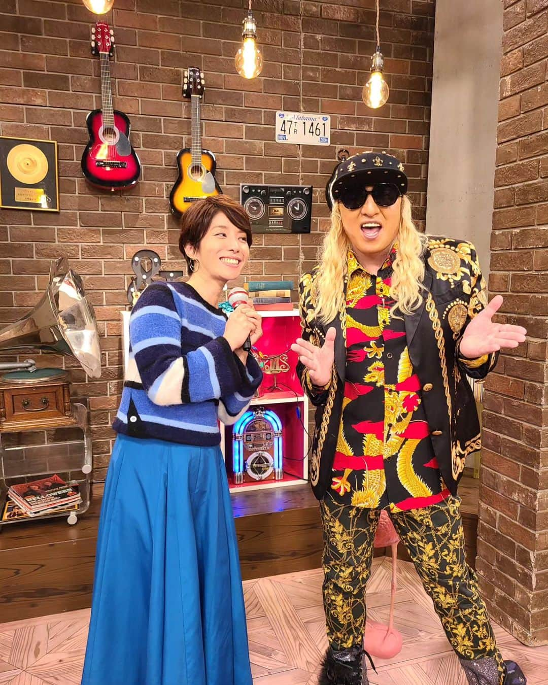 DJ KOOさんのインスタグラム写真 - (DJ KOOInstagram)「NHK BSP #歌えるJPOP 黄金のベストアルバム30Mの収録でした！！  NHK のど自慢の司会でも大活躍中 廣瀬智美アナウンサー！！ もはや相方 DO DANCE！！  12月も歌えるJ-POPをよろしくお願いします！！ 超お楽しみに！！  放送予定はこちら https://www.nhk.jp/p/utaerubest/ts/1YWKJ35G6P/   #JPOP  #廣瀬智美  #のど自慢  #TRF  #DJKOO」11月7日 23時21分 - dj_koo1019