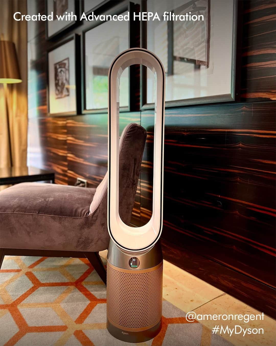 Dysonのインスタグラム：「Check in with purified air.  Engineered with HEPA filtration, the Dyson HEPA Cool Formaldehyde purifying fan captures dust, allergens and bacteria – keeping them sealed in.  For purified spaces, without unwanted guests.  📸: @ameronregent  Use #MyDyson for the chance to be featured.​」